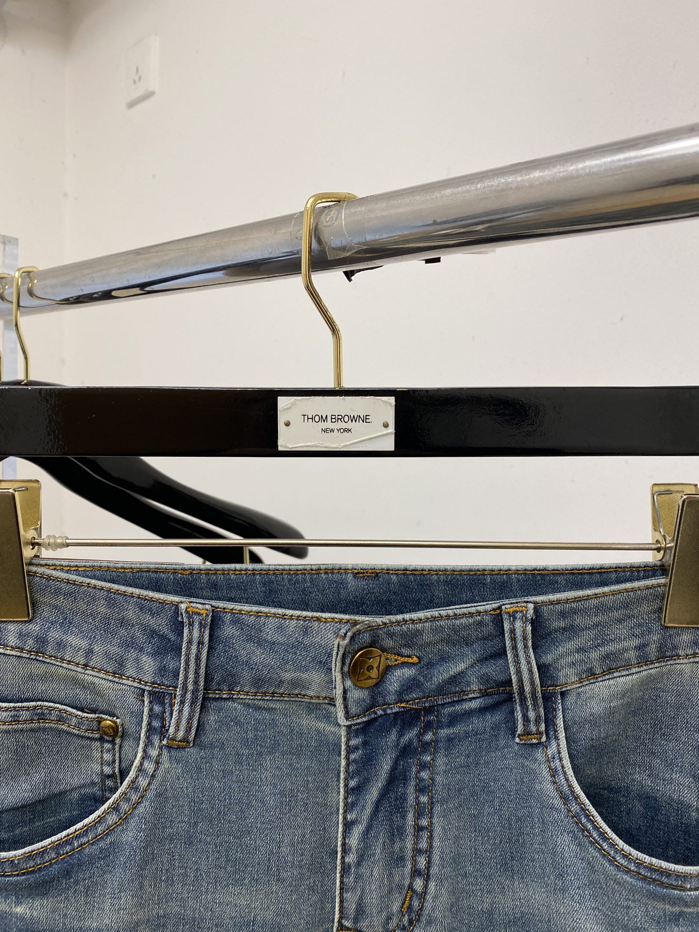 LV、2026最新品，专柜同步有售，原单狠货，水洗休闲牛仔裤，进口原版水洗弹力面料，舒适有弹性，原版五金