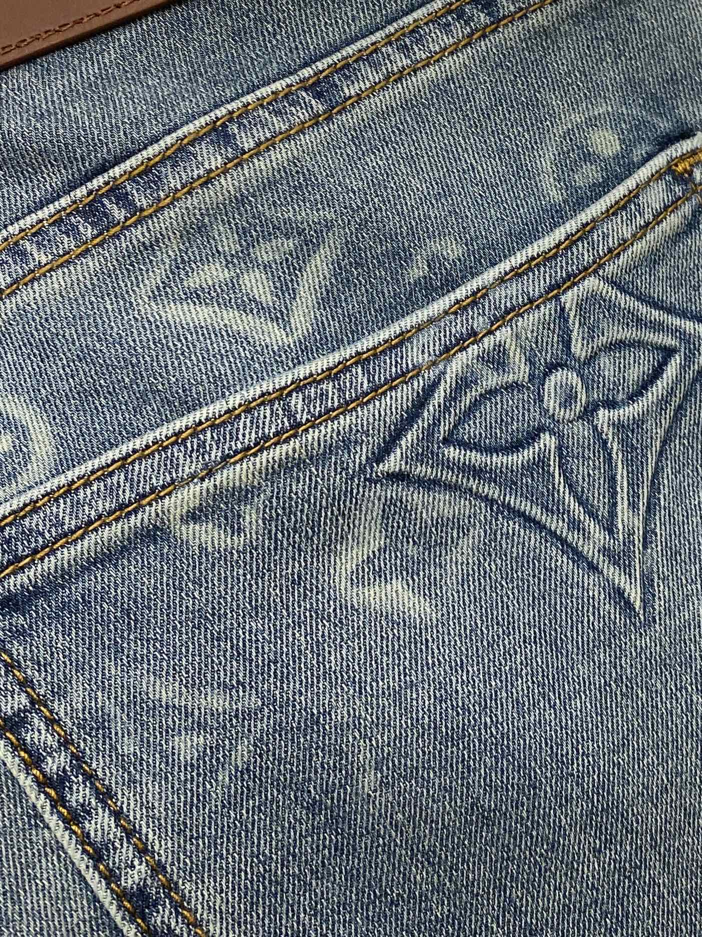 LV、2026最新品，专柜同步有售，原单狠货，水洗休闲牛仔裤，进口原版水洗弹力面料，舒适有弹性，原版五金