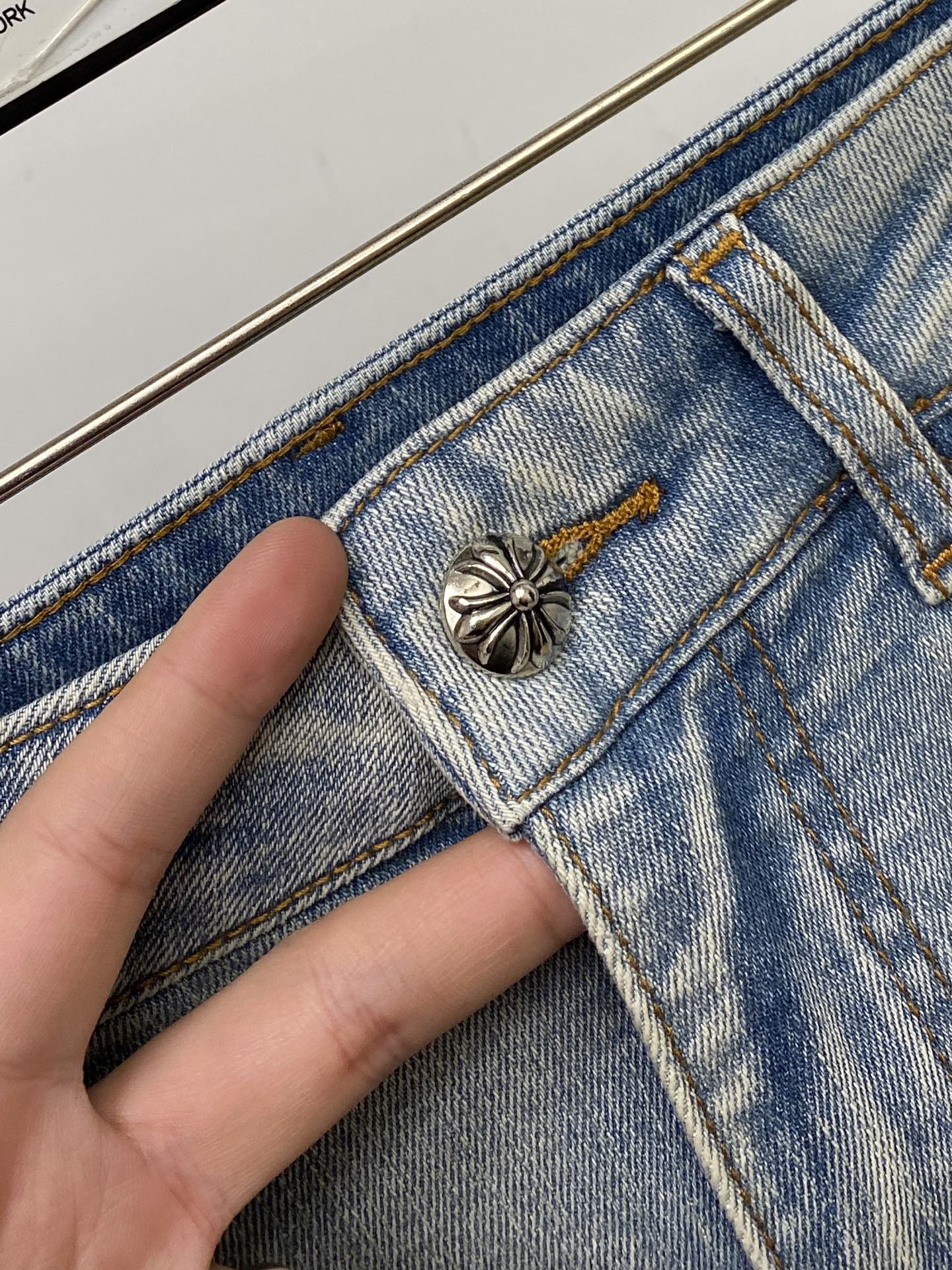 克罗心、2026最新品，专柜同步有售，原单狠货，水洗休闲牛仔裤，进口原版水洗弹力面料，舒适有弹性，原版五