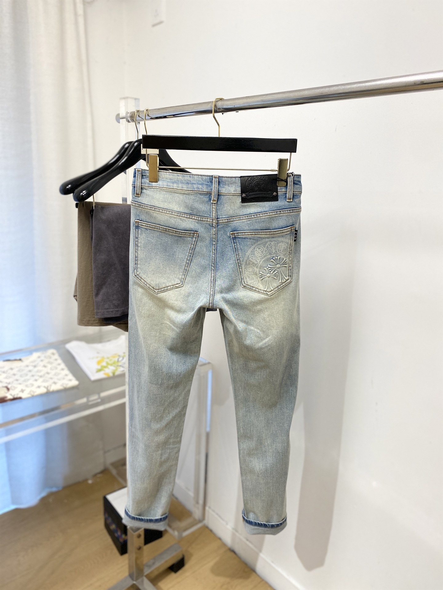 克罗心、2026最新品，专柜同步有售，原单狠货，水洗休闲牛仔裤，进口原版水洗弹力面料，舒适有弹性，原版五