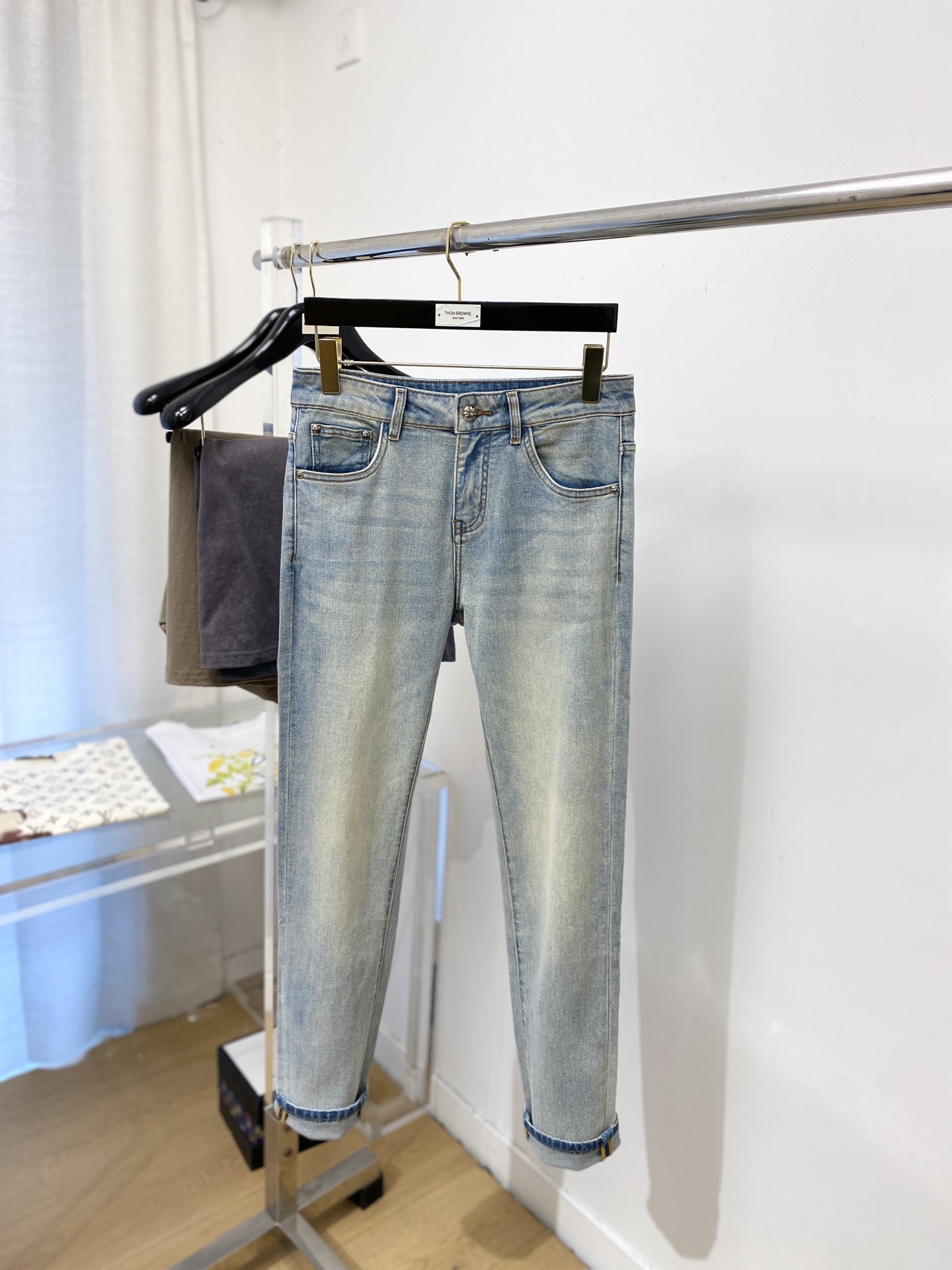 克罗心、2026最新品，专柜同步有售，原单狠货，水洗休闲牛仔裤，进口原版水洗弹力面料，舒适有弹性，原版五