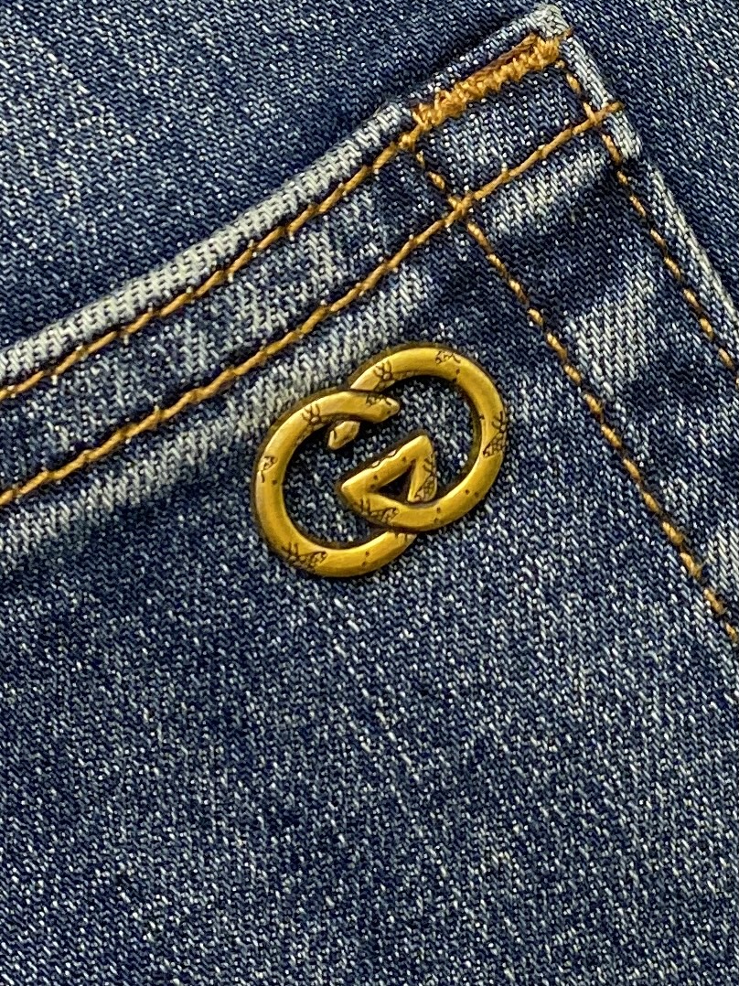 古奇、2026最新品，专柜同步有售，原单狠货，水洗休闲牛仔裤，进口原版水洗弹力面料，舒适有弹性，原版五金