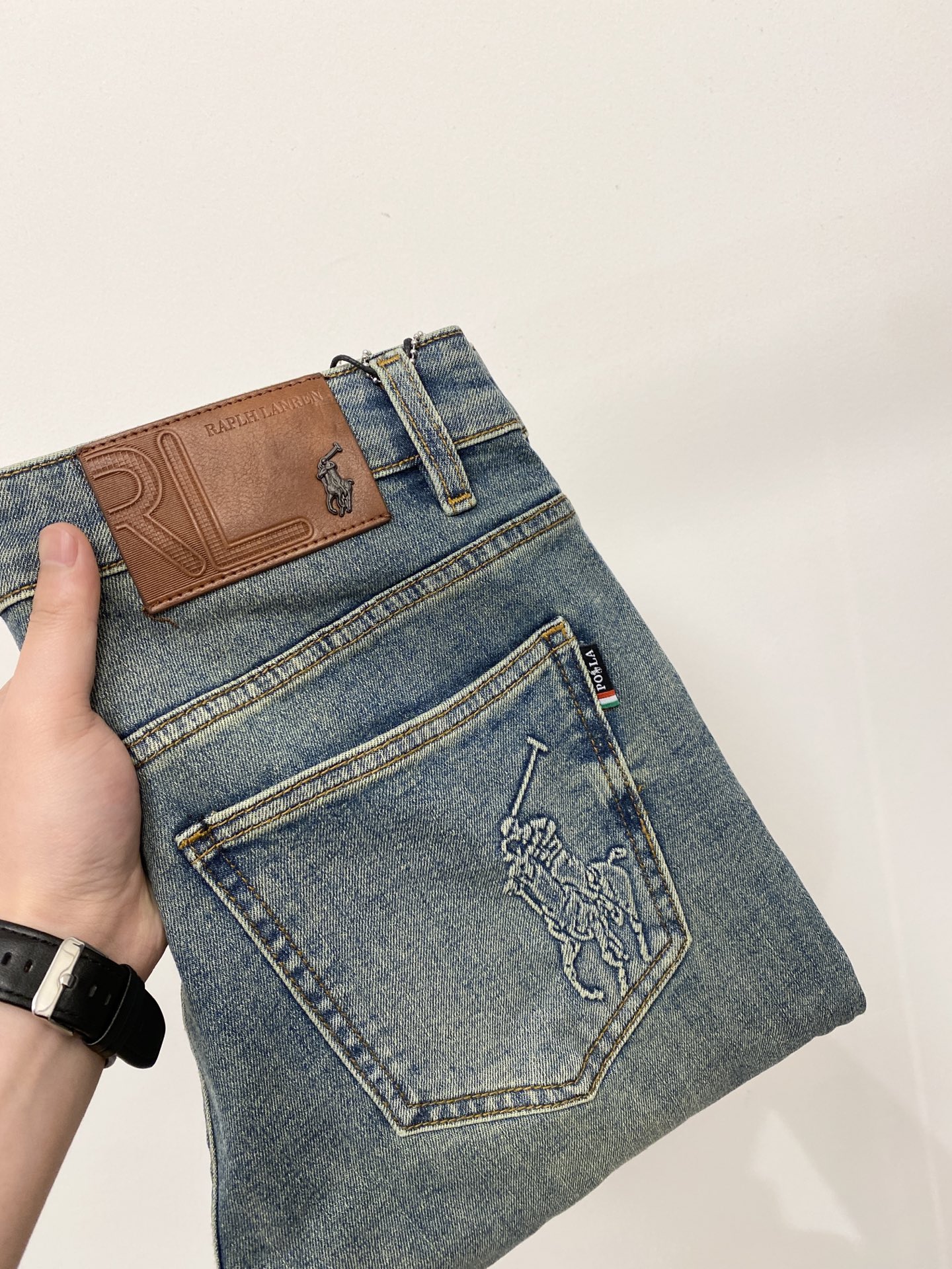 NO:759188,POLO, 2026 latest products, available at counters at the same time, original goods, washed casual jeans, imported original washed stretch fabrics, comfortable and elastic, original hardware accessories decorated with logo, super correct version, extremely high grade, counter quality, fashionable upper body, code number 29-38,,jeans,19860909POLO、2026最新品,专柜同步有售,原单狠货,水洗休闲牛仔裤,进口原版水洗弹力面料,舒适有弹性,原版五金辅料装饰logo,版型超正,档次极高,专柜品质,上身时尚有型,码数29-38,,jeans,,Men's clothing