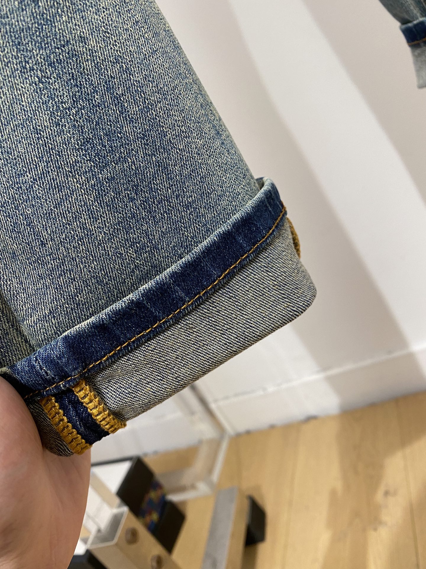 巴宝莉、2026最新品，专柜同步有售，原单狠货，水洗休闲牛仔裤，进口原版水洗弹力面料，舒适有弹性，原版五