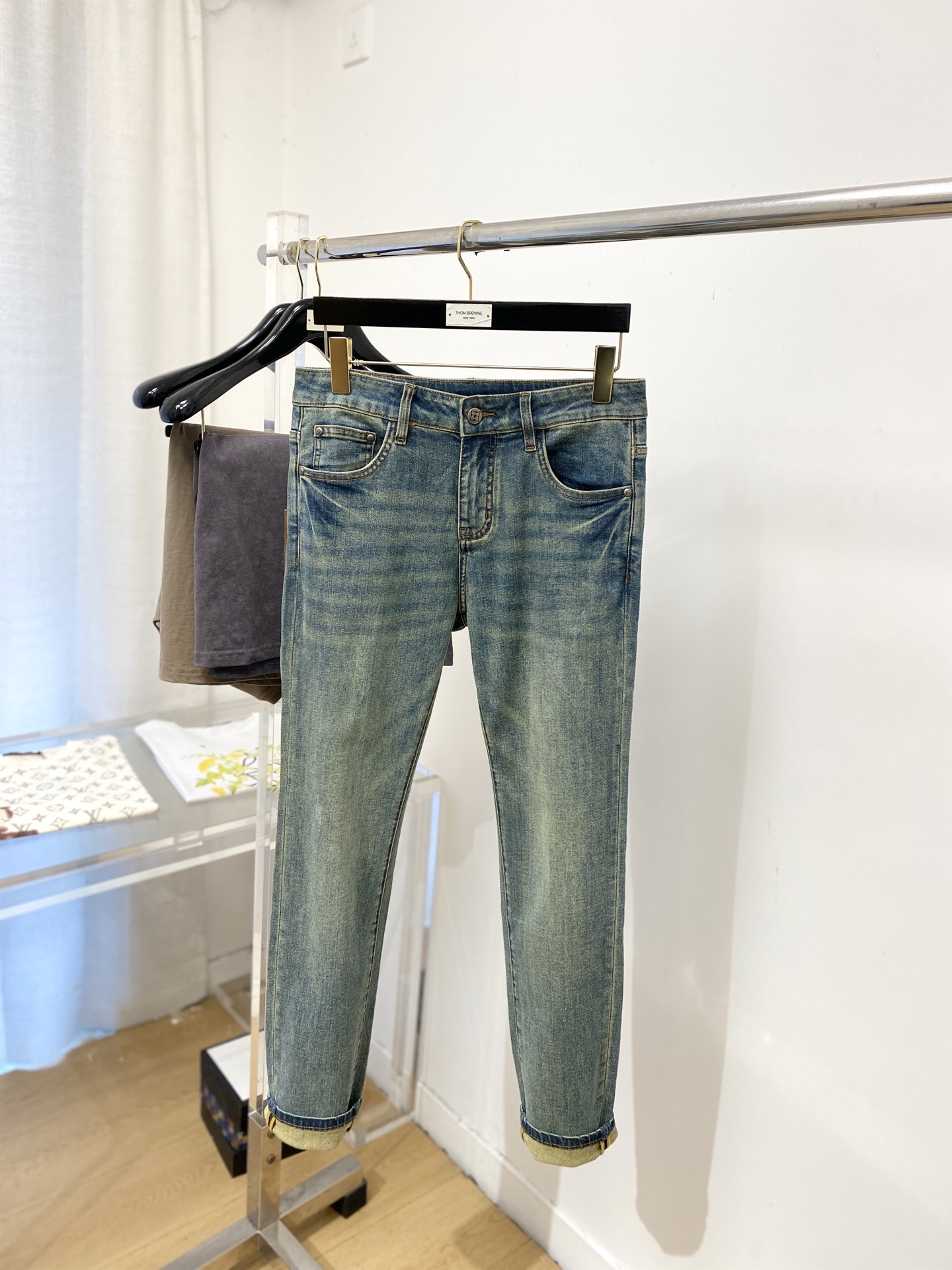 LV、2026最新品，专柜同步有售，原单狠货，水洗休闲牛仔裤，进口原版水洗弹力面料，舒适有弹性，原版五金