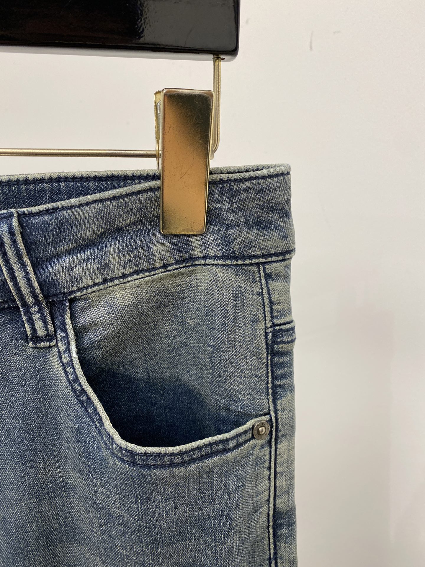 范思哲、2026最新品，专柜同步有售，原单狠货，水洗休闲牛仔裤，进口原版水洗弹力面料，舒适有弹性，原版五