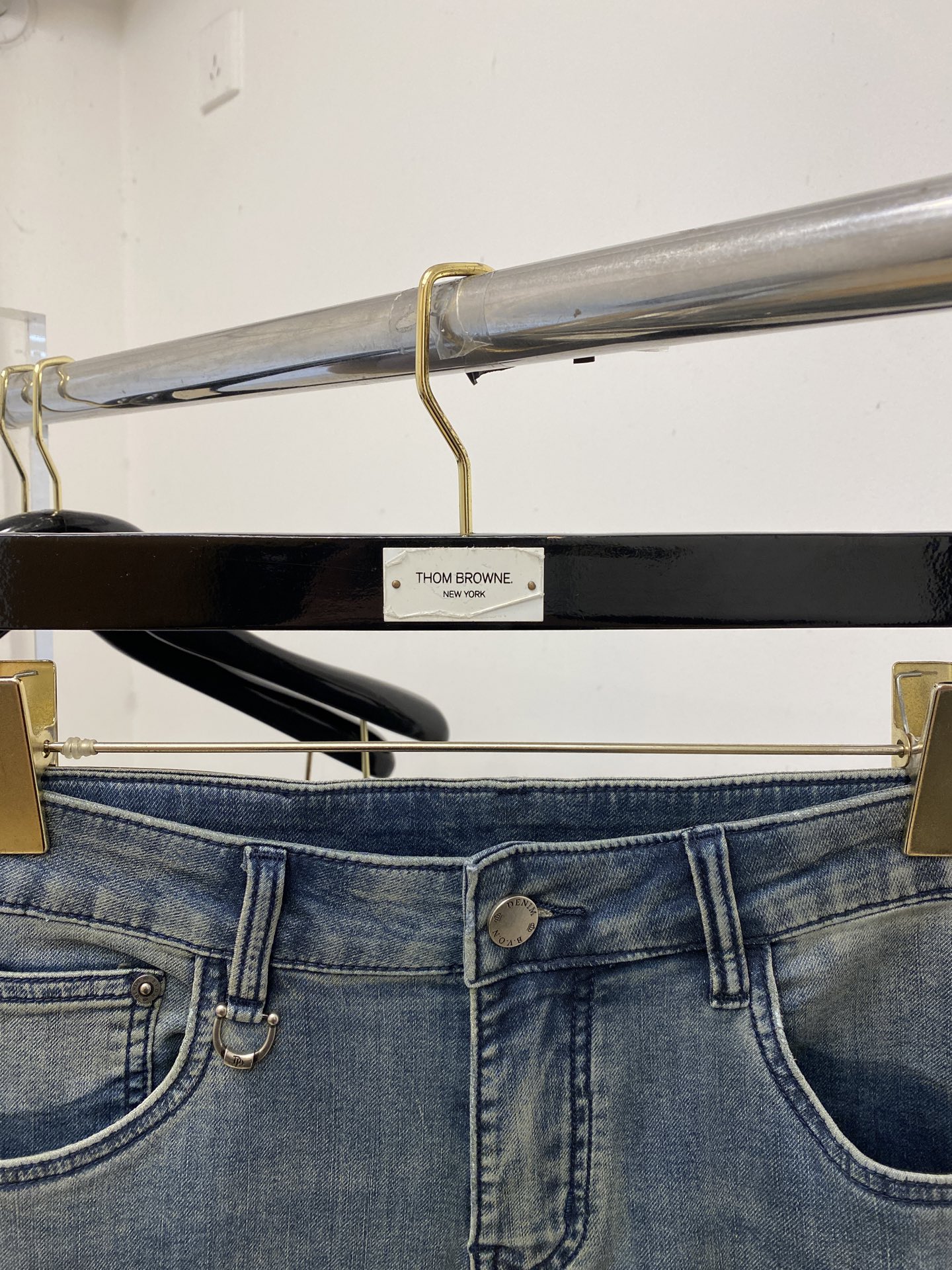 范思哲、2026最新品，专柜同步有售，原单狠货，水洗休闲牛仔裤，进口原版水洗弹力面料，舒适有弹性，原版五