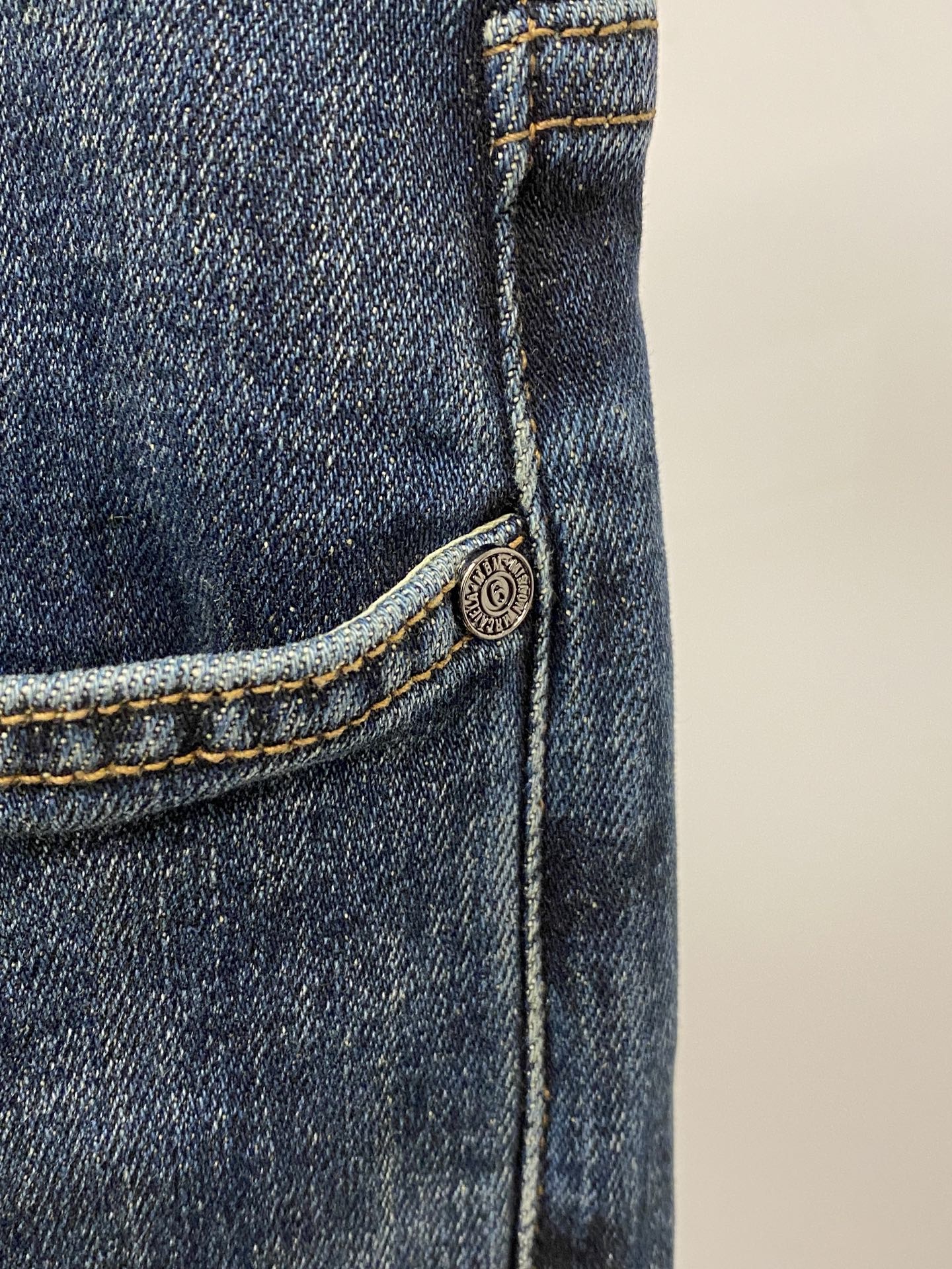 马吉拉、2026最新品，专柜同步有售，原单狠货，水洗休闲牛仔裤，进口原版水洗弹力面料，舒适有弹性，原版五