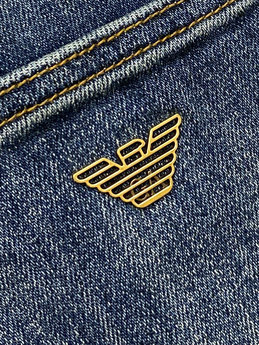 阿玛尼、2026最新品，专柜同步有售，原单狠货，水洗休闲牛仔裤，进口原版水洗弹力面料，舒适有弹性，原版五