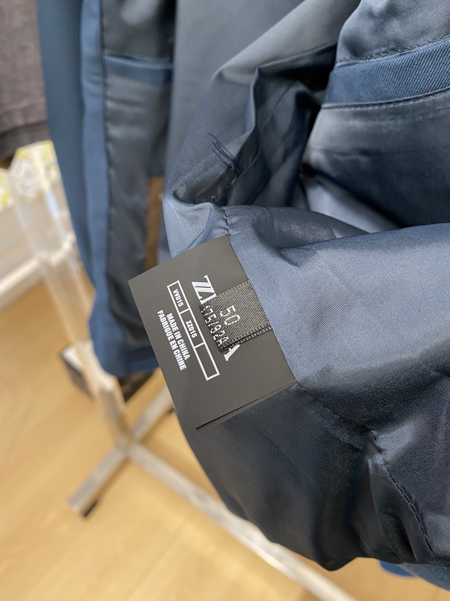 杰尼亚、2026新品夹克外套，时尚帅气，简约百搭款，衣领顶级定织字母logo，定制原版面料，不仅挺括，保