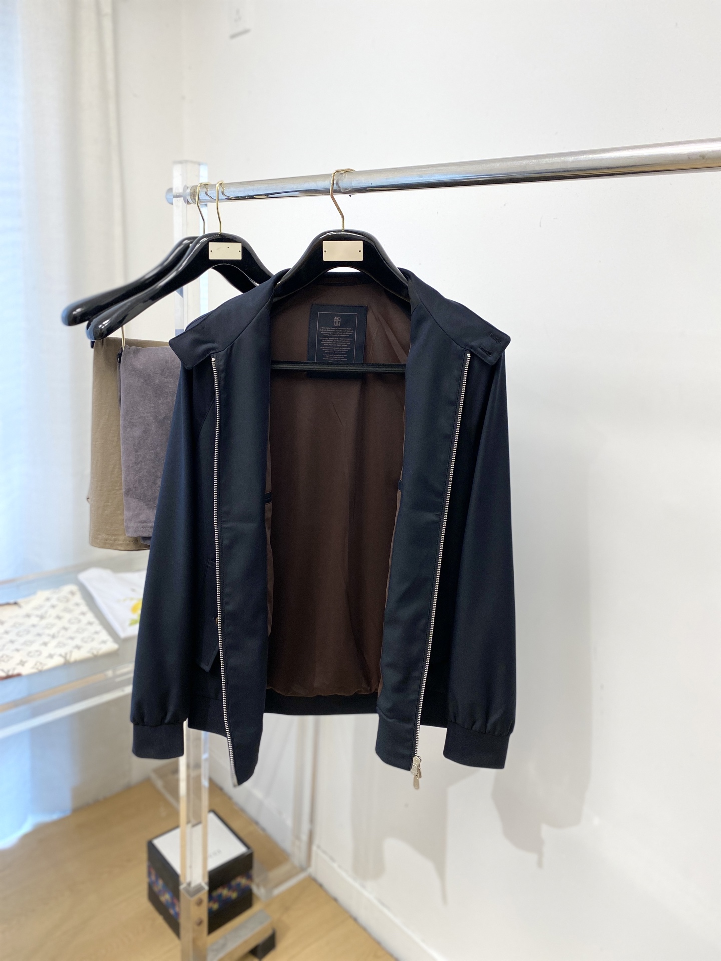Brunello Cucinelli、2026新品夹克外套，时尚帅气，简约百搭款，胸前精致刺绣图案log