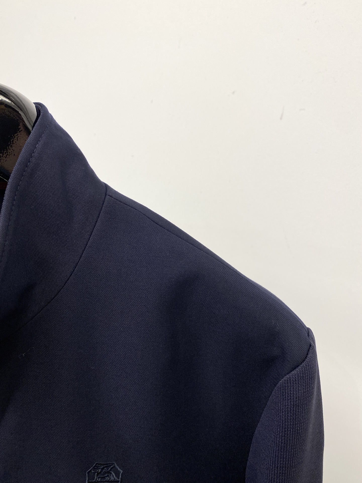 ￼ Brunello Cucinelli、2026新品夹克外套，时尚帅气，简约百搭款，胸前精致刺绣图案l