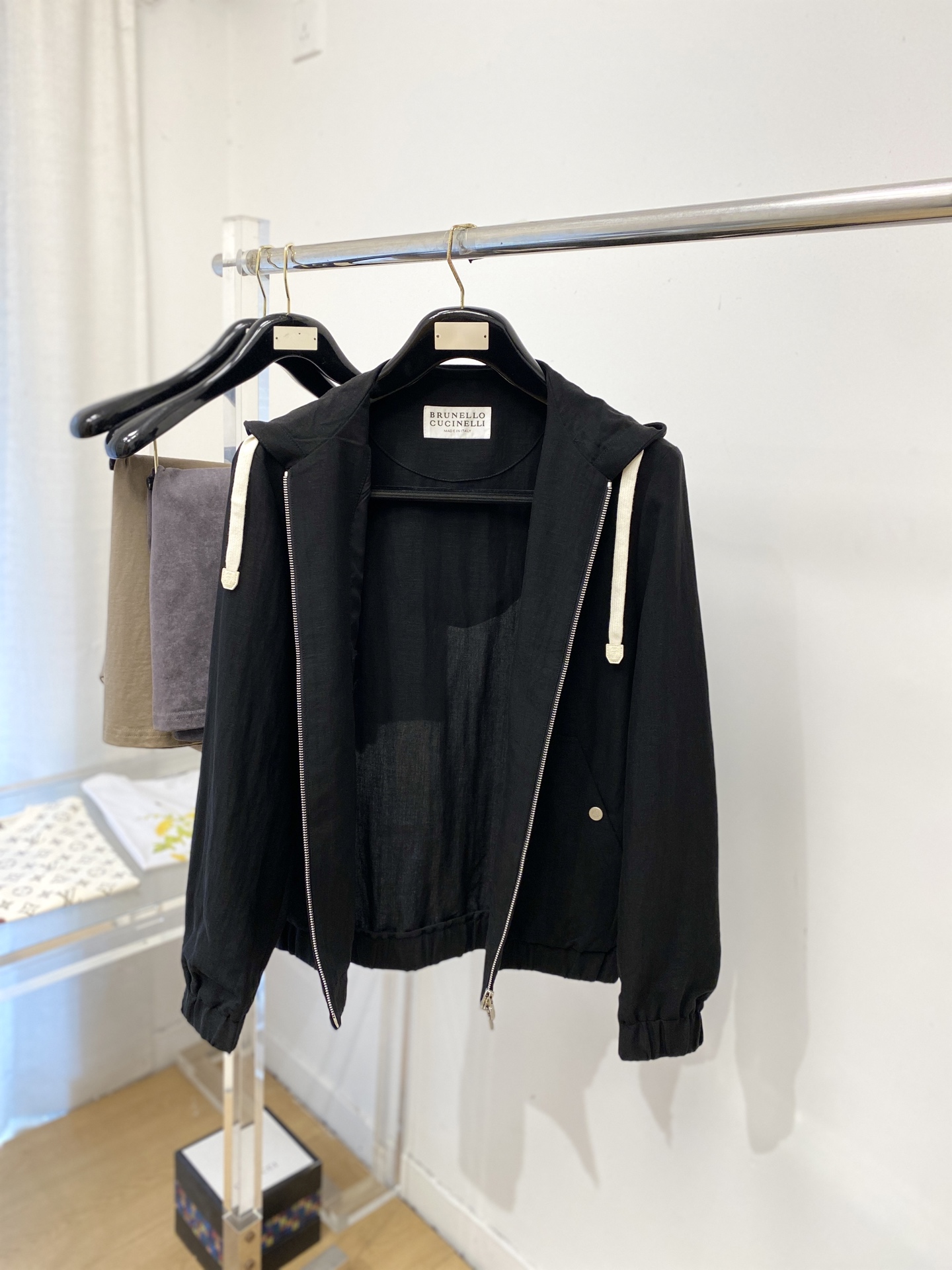 ￼ Brunello Cucinelli、2026新品夹克外套，时尚帅气，简约百搭款，胸前精致刺绣图lo