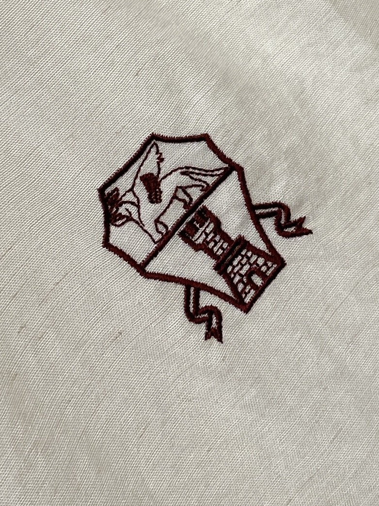 Brunello Cucinelli、2026新品夹克外套，时尚帅气，简约百搭款，胸前精致刺绣图案log