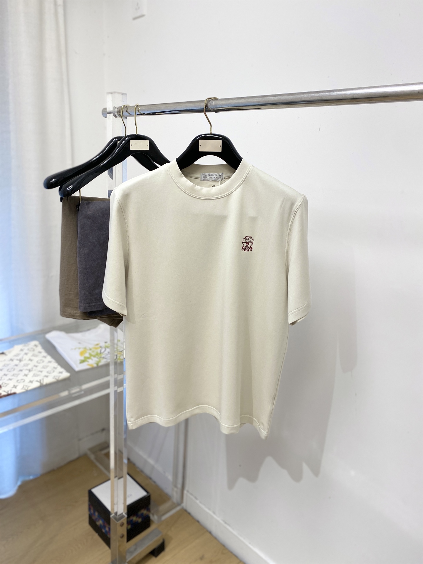 Brunello Cucinelli、2026新品短袖T恤，帅气时尚，胸前精致刺绣图案logo，简约百搭