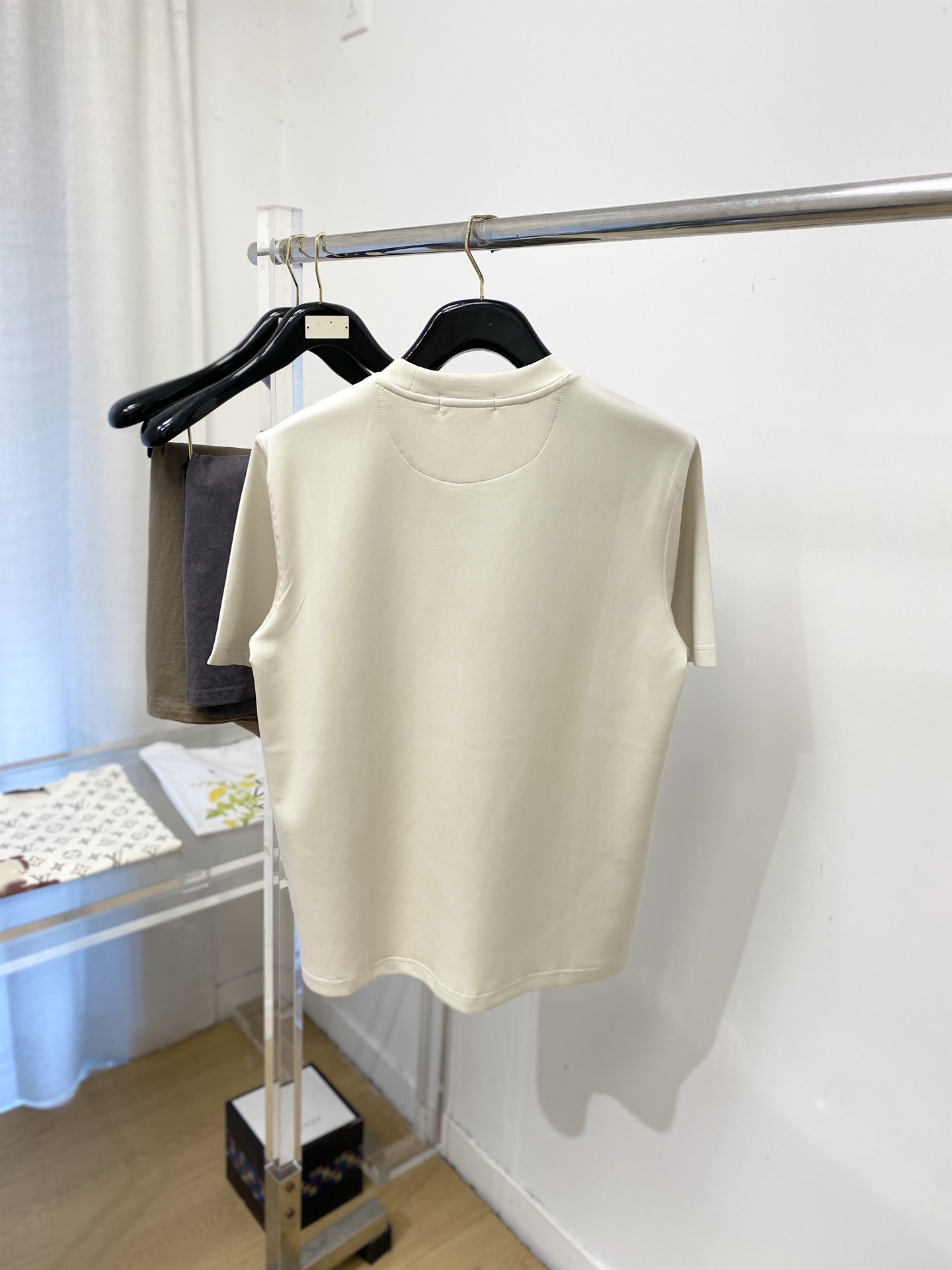 Brunello Cucinelli、2026新品短袖T恤，帅气时尚，胸前精致刺绣图案logo，简约百搭