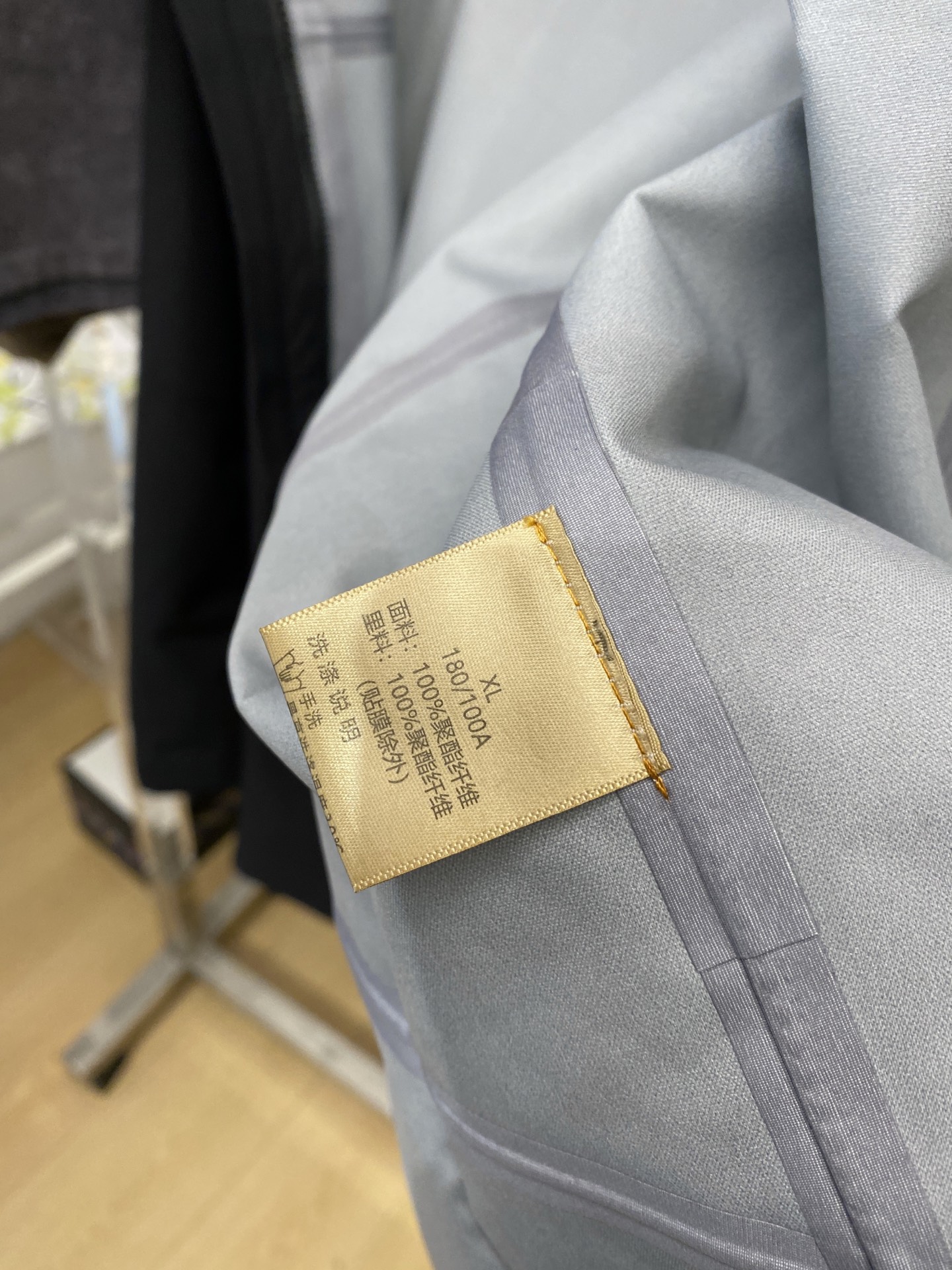 始祖鸟、2026新品夹克外套，时尚帅气，简约百搭款，胸前精致刺绣图案logo，定制原版面料，不仅挺括，保