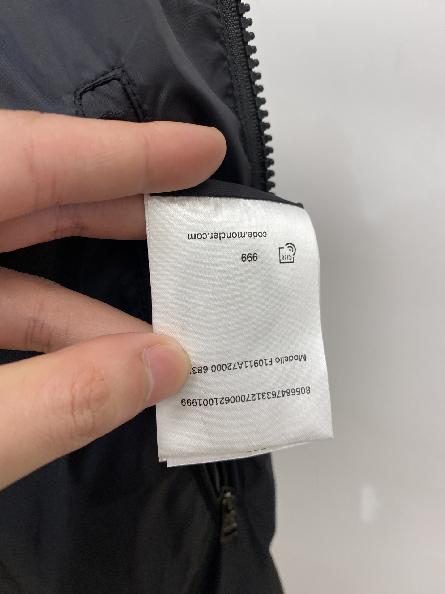 蒙口、2026新品夹克外套，时尚帅气，简约百搭款，袖口刺绣装饰图案logo，定制原版面料，不仅挺括，保持