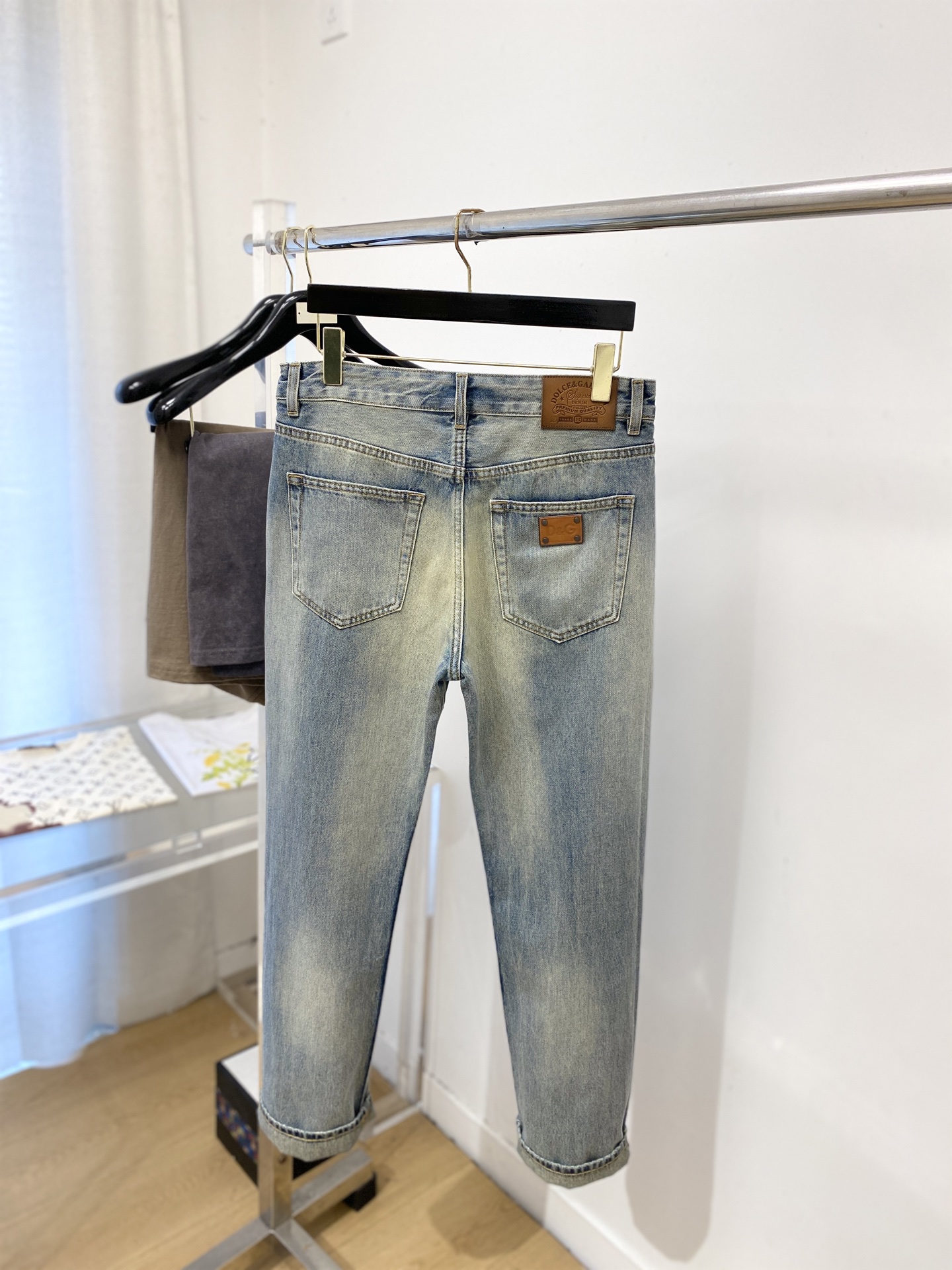 DG、2026最新品，专柜同步有售，原单狠货，水洗休闲牛仔裤，进口原版水洗弹力面料，舒适有弹性，原版五金