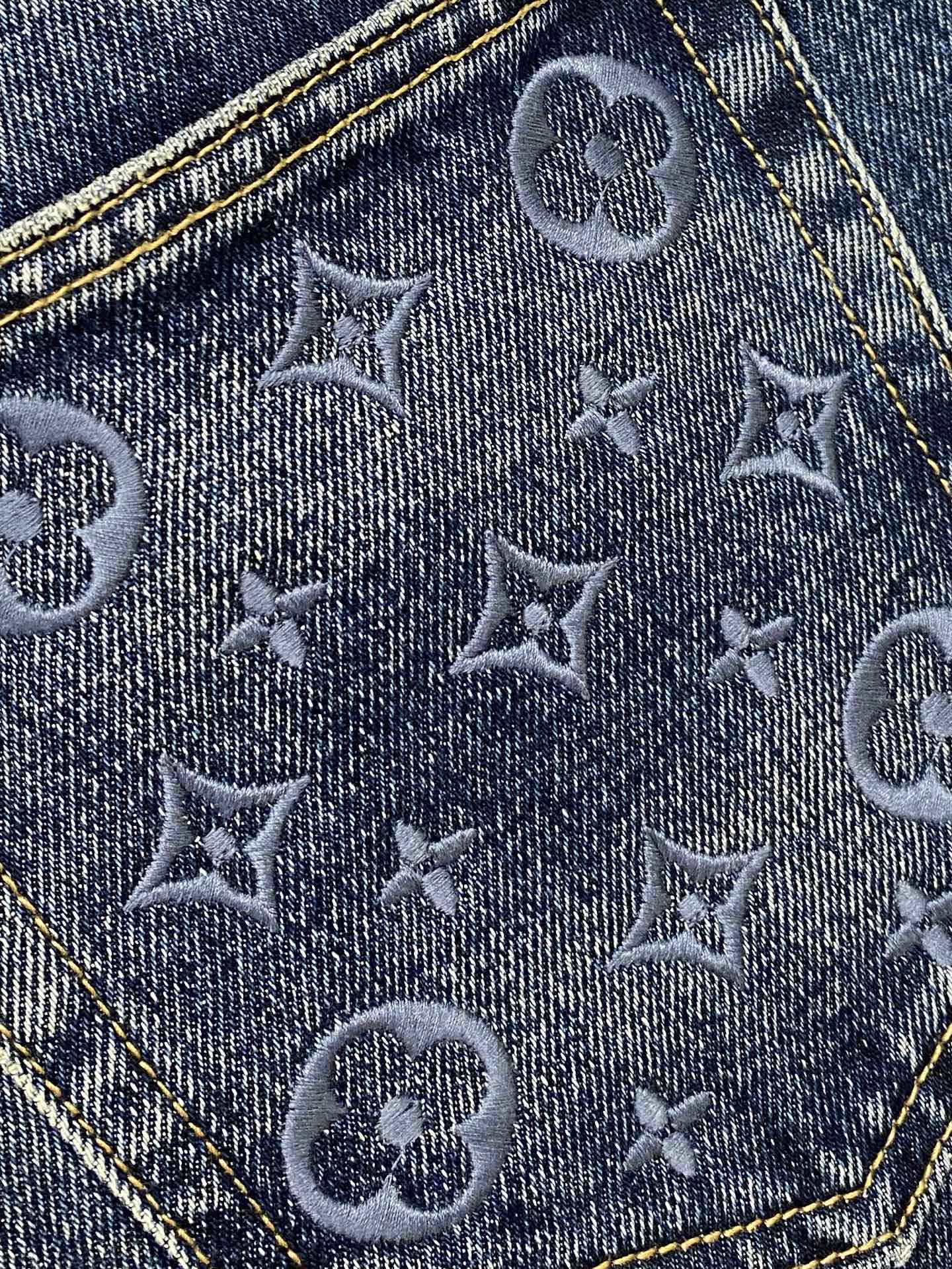 LV、2026最新品，专柜同步有售，原单狠货，水洗休闲牛仔裤，进口原版水洗弹力面料，舒适有弹性，原版五金