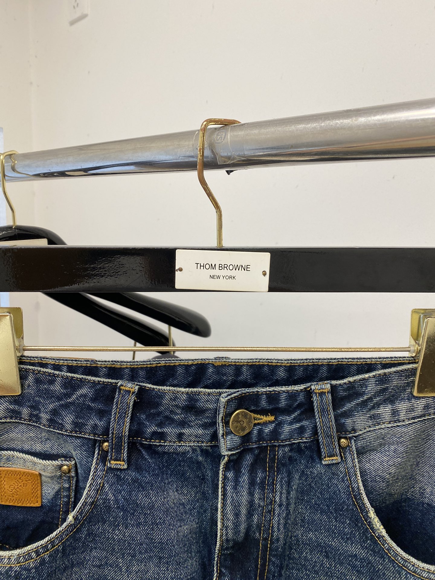 LV、2026最新品，专柜同步有售，原单狠货，水洗休闲牛仔裤，进口原版水洗弹力面料，舒适有弹性，原版五金