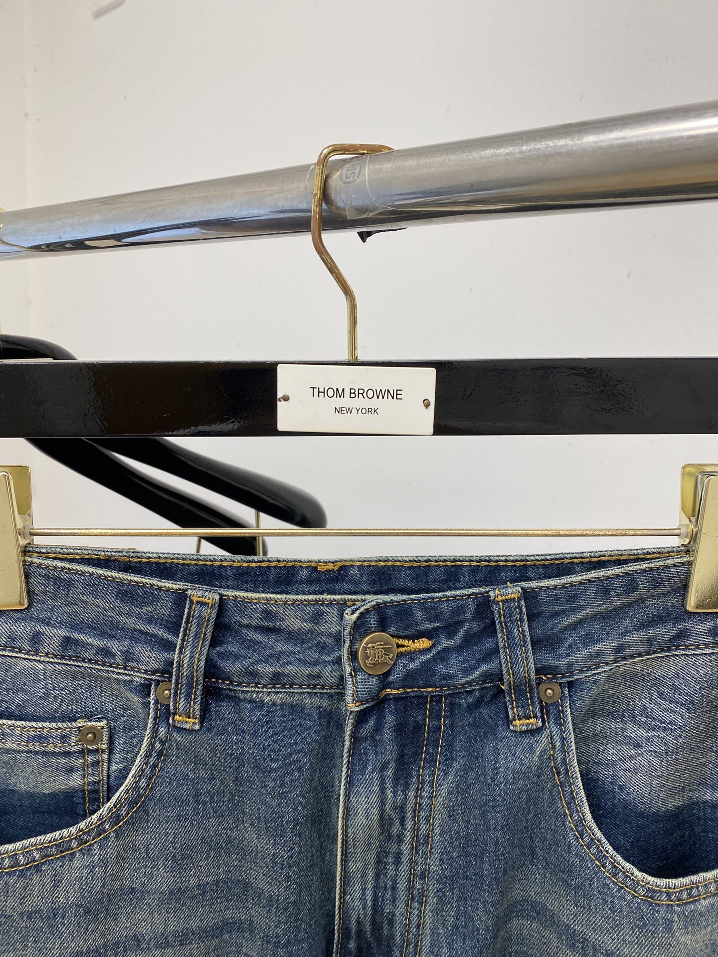 巴宝莉、2026最新品，专柜同步有售，原单狠货，水洗休闲牛仔裤，进口原版水洗弹力面料，舒适有弹性，原版五