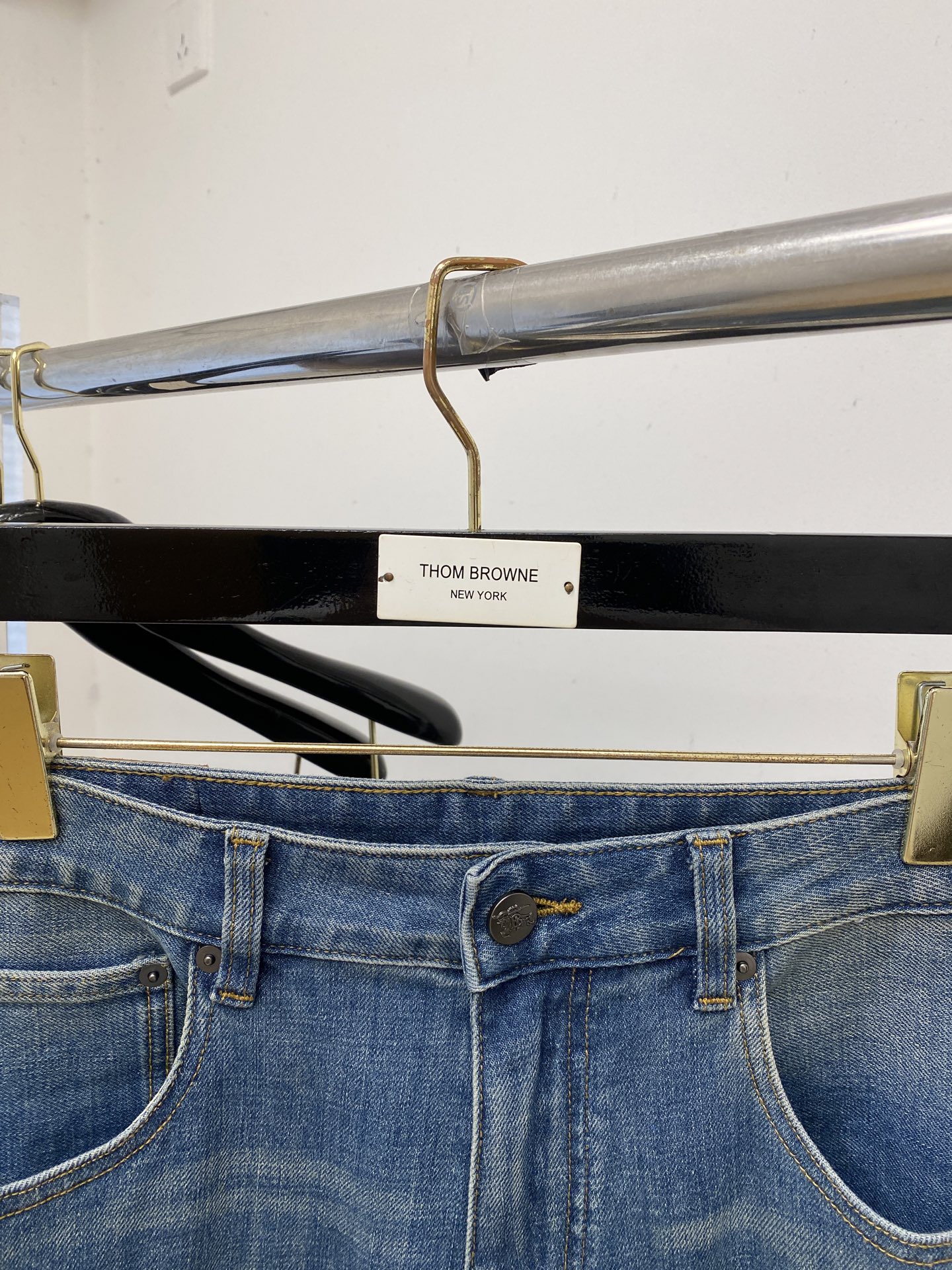 巴宝莉、2026最新品，专柜同步有售，原单狠货，水洗休闲牛仔裤，进口原版水洗弹力面料，舒适有弹性，原版五