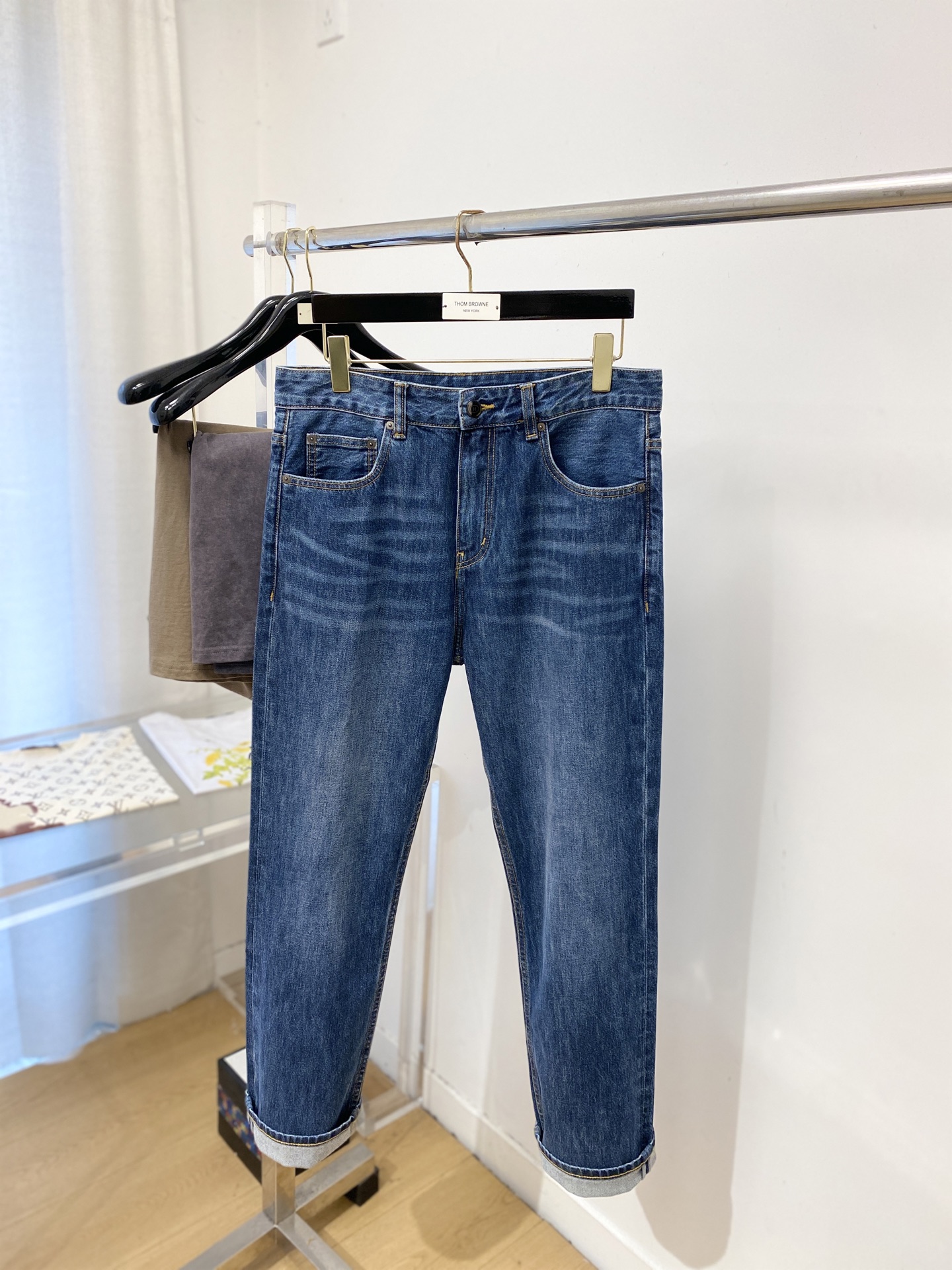 爱马仕、2026最新品，专柜同步有售，原单狠货，水洗休闲牛仔裤，进口原版水洗弹力面料，舒适有弹性，原版五