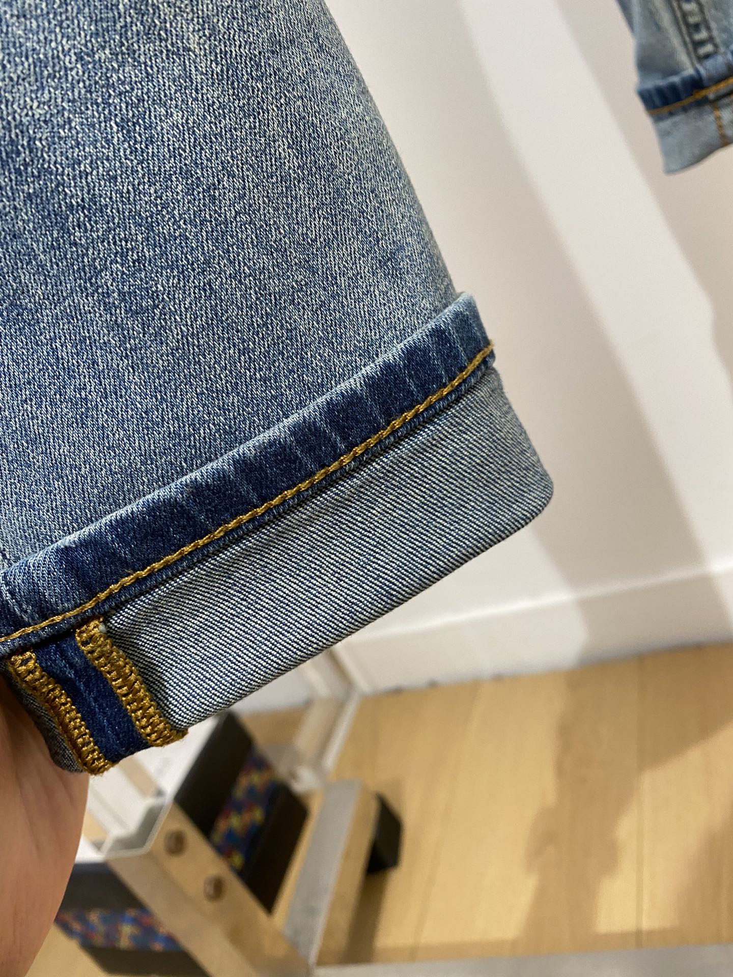 DG、2026最新品，专柜同步有售，原单狠货，水洗休闲牛仔裤，进口原版水洗弹力面料，舒适有弹性，原版五金