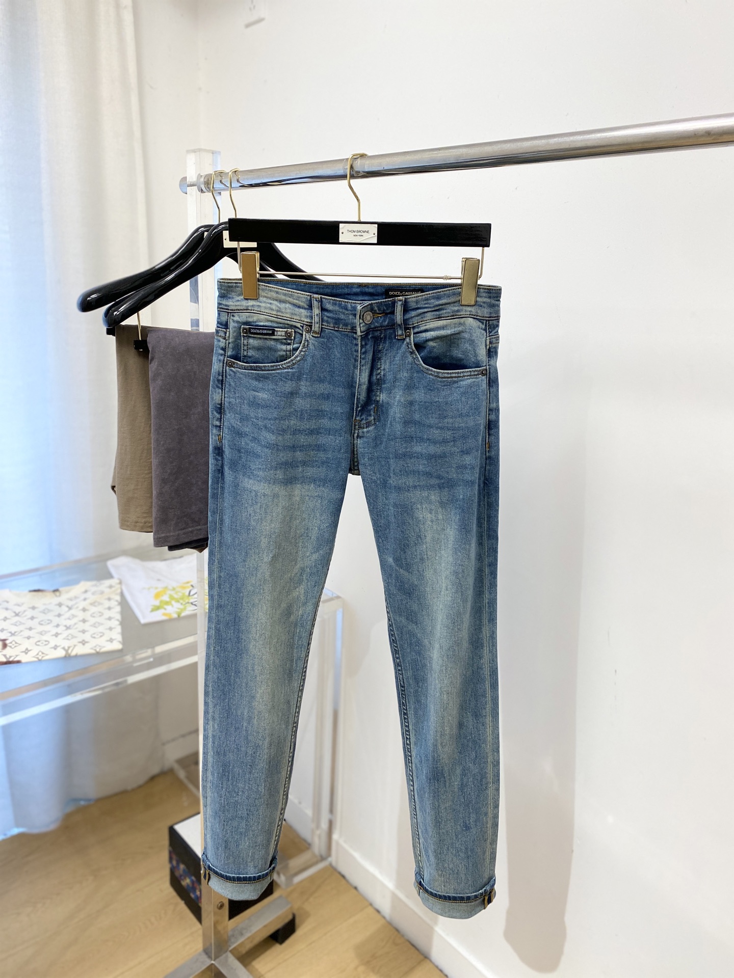 DG、2026最新品，专柜同步有售，原单狠货，水洗休闲牛仔裤，进口原版水洗弹力面料，舒适有弹性，原版五金