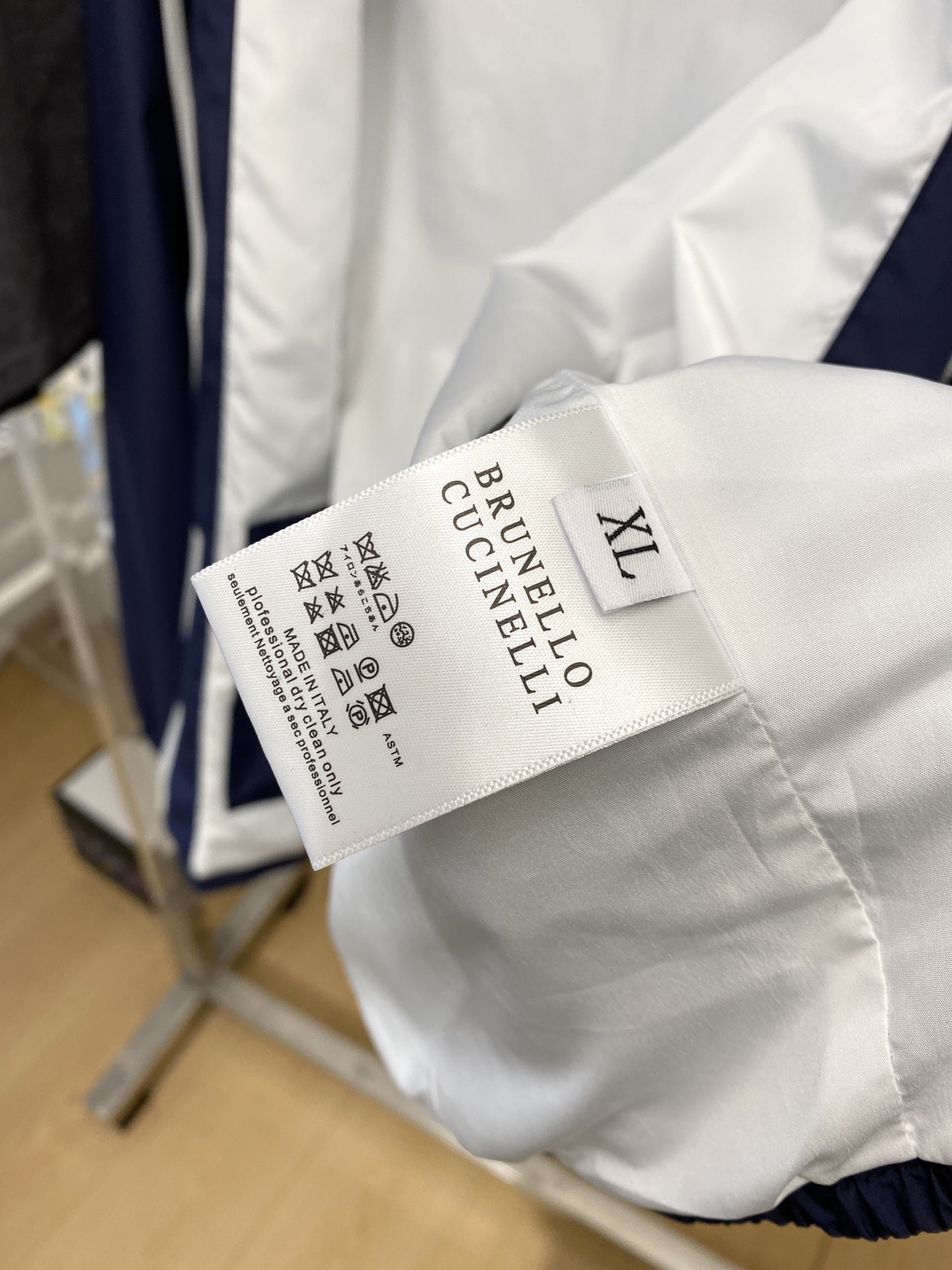 ￼ Brunello Cucinelli、2026新品夹克外套，时尚帅气，简约百搭款，胸前精致刺绣图案l