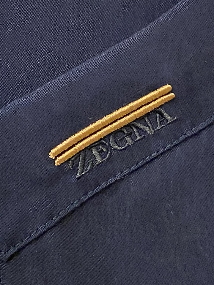 杰尼亚、2026新品夹克外套，时尚帅气，简约百搭款，胸前精致刺绣字母图案logo，定制原版面料，不仅挺括