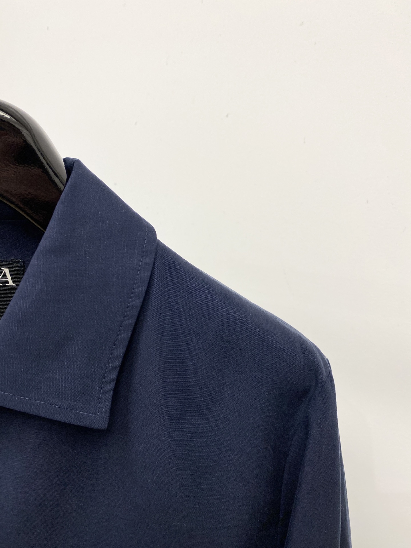 杰尼亚、2026新品夹克外套，时尚帅气，简约百搭款，胸前精致刺绣字母图案logo，定制原版面料，不仅挺括