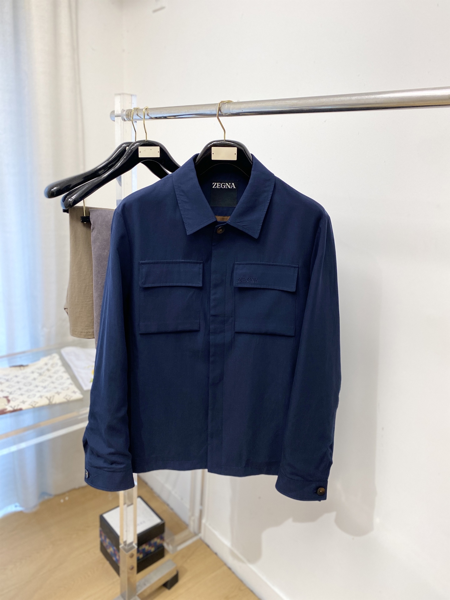 杰尼亚、2026新品夹克外套，时尚帅气，简约百搭款，胸前精致刺绣字母logo，定制原版面料，不仅挺括，保