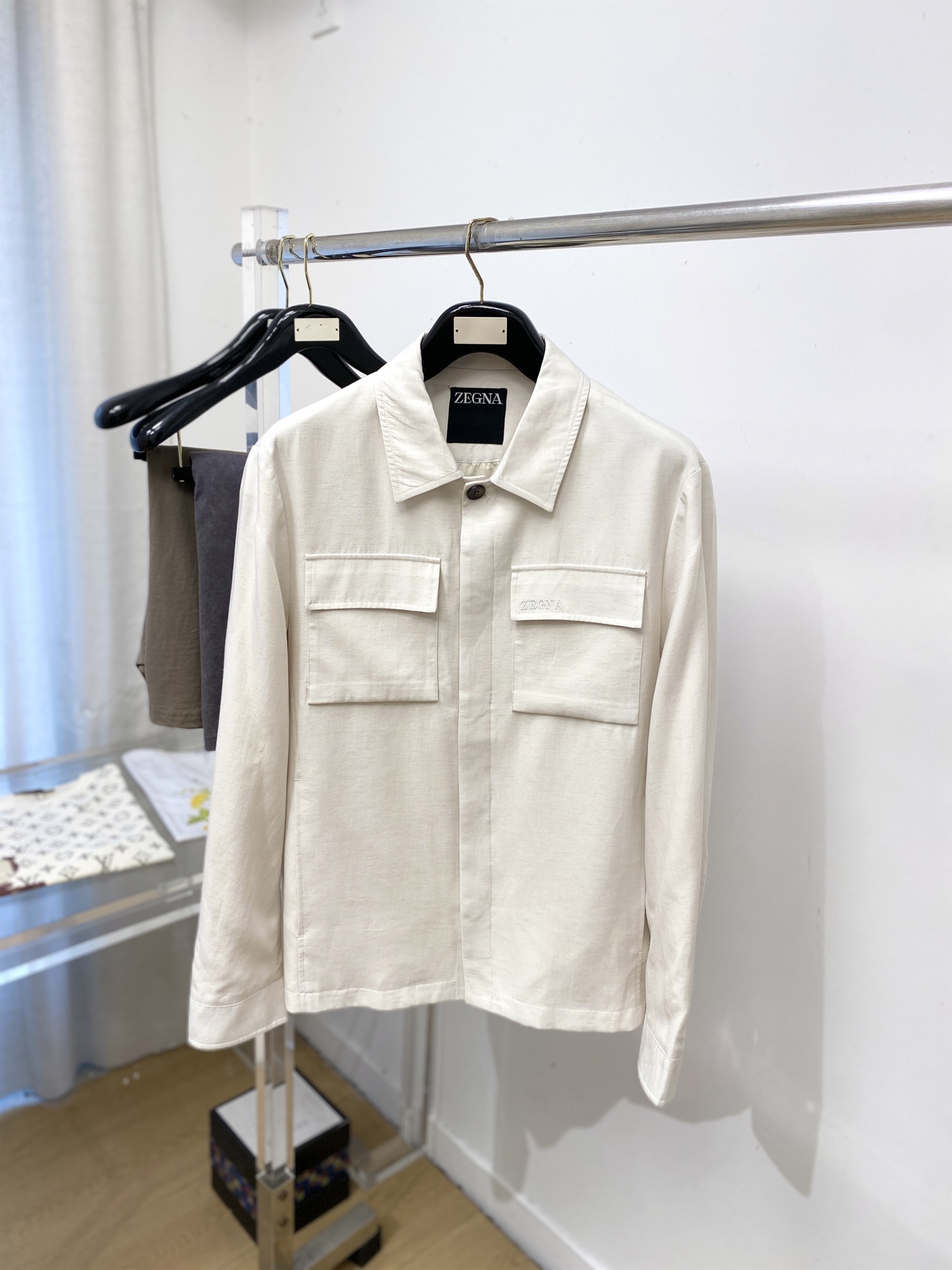 杰尼亚、2026新品夹克外套，时尚帅气，简约百搭款，胸前精致刺绣字母logo，定制原版面料，不仅挺括，保