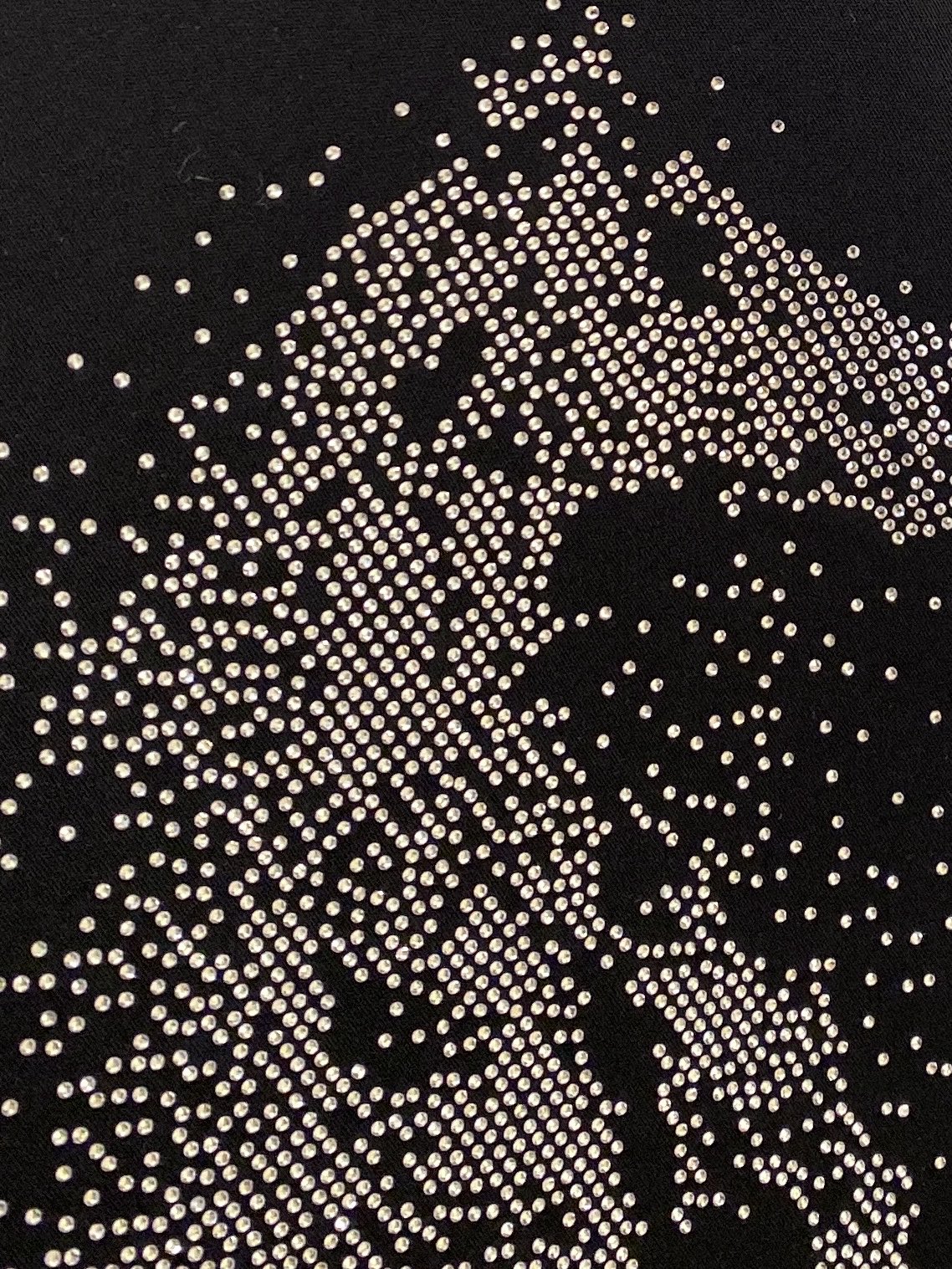 ￼爱马仕、2026新品短袖T恤，帅气时尚，胸前顶级烫钻图案logo，简约百搭款。面料棉 不仅挺括，保持潮