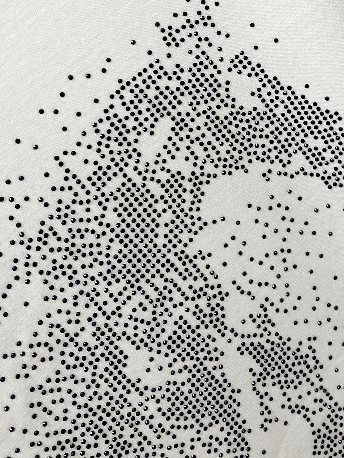 爱马仕、2026新品短袖T恤，帅气时尚，胸前顶级烫钻图案logo，简约百搭款。面料棉 不仅挺括，保持潮流