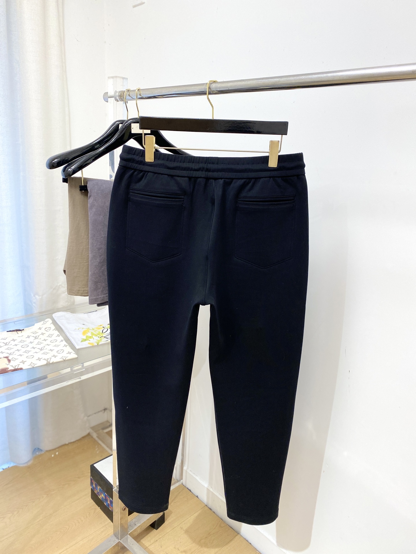 Brunello Cucinelli、2026爆款休闲裤 高弹显瘦必爆简约百搭爆款，做工精细，每一针都看