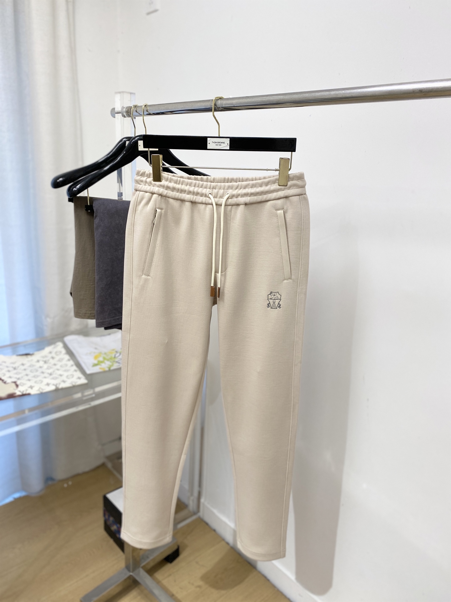 Brunello Cucinelli、2026爆款休闲裤 高弹显瘦必爆简约百搭爆款，做工精细，每一针都看