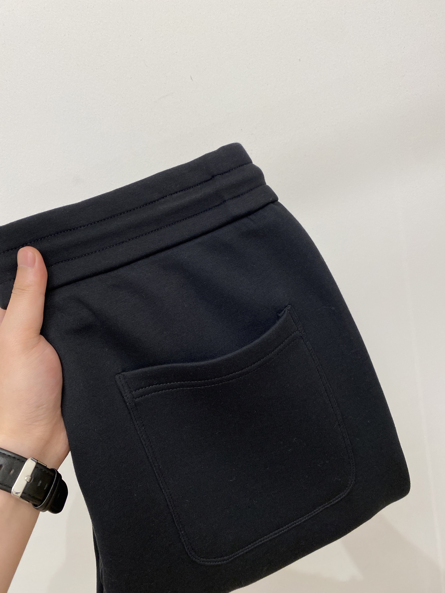 蒙口、2026爆款休闲裤 高弹显瘦必爆简约百搭爆款，做工精细，每一针都看得到用心，超多明星网红最爱 拉长