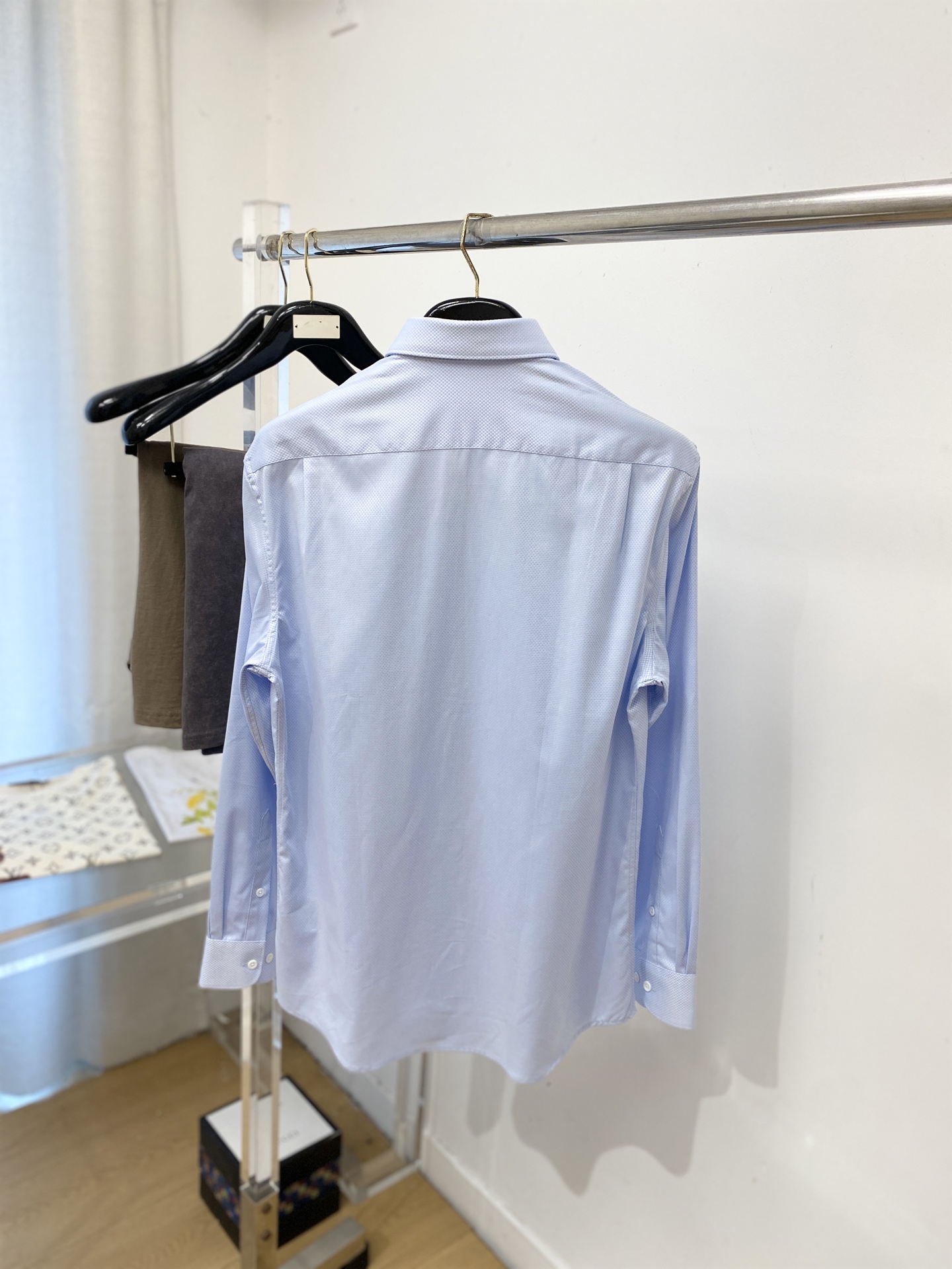 杰尼亚、2026新品衬衫，时尚帅气，简约百搭款，定制原版面料，不仅挺括，保持潮流的廓形，又穿着舒适，纱织