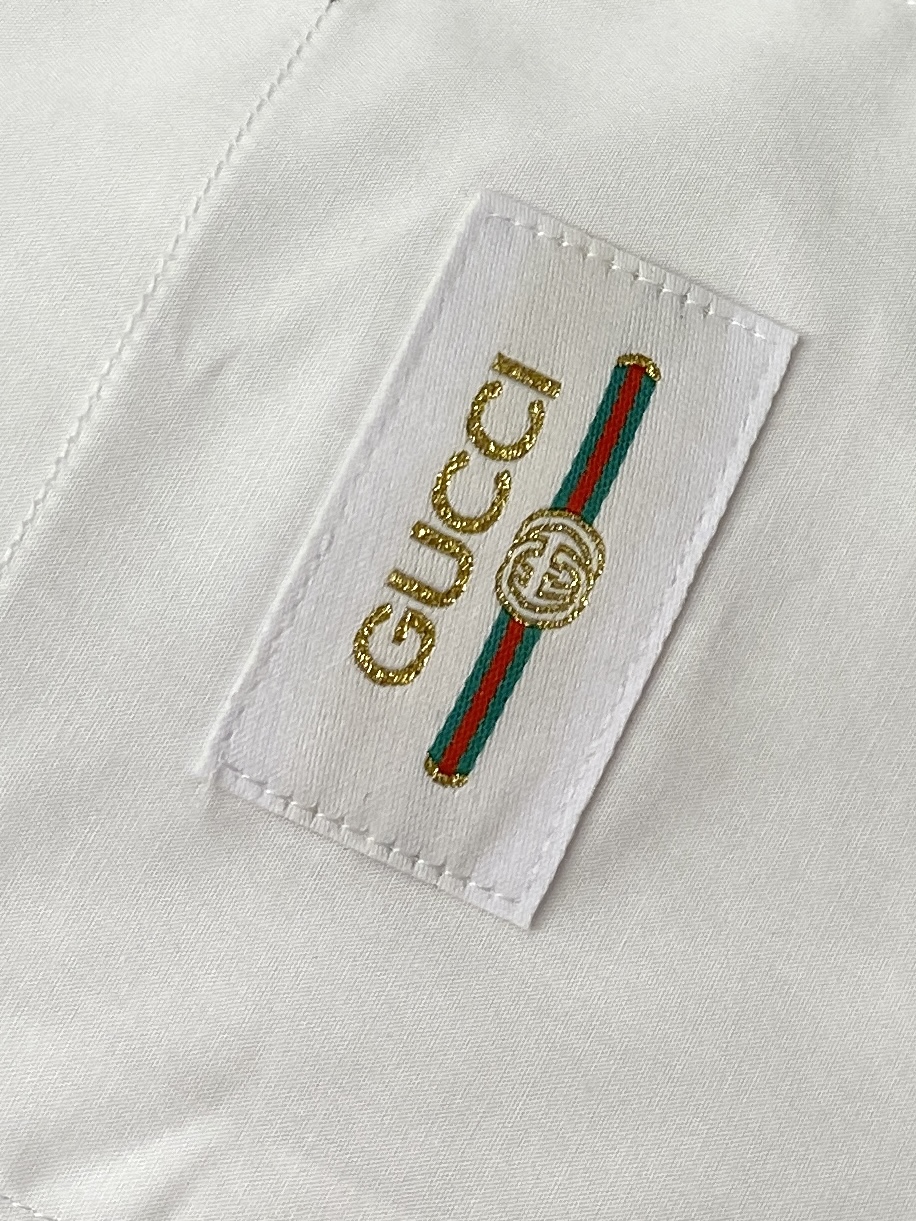 古奇、2026新品衬衫，时尚帅气，简约百搭款，定制原版面料，不仅挺括，保持潮流的廓形，又穿着舒适纱织更细