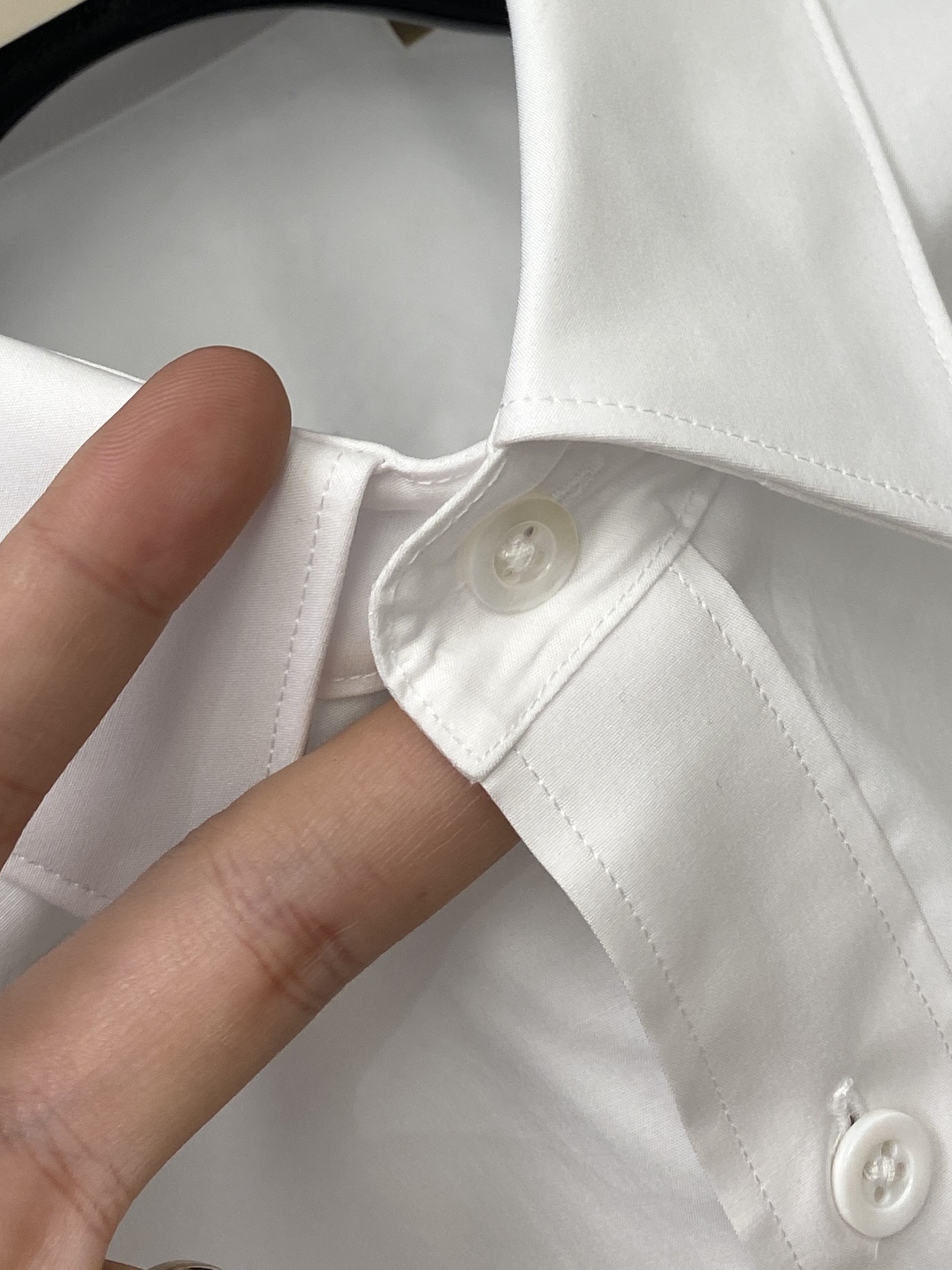 古奇、2026新品衬衫，时尚帅气，简约百搭款，定制原版面料，不仅挺括，保持潮流的廓形，又穿着舒适纱织更细