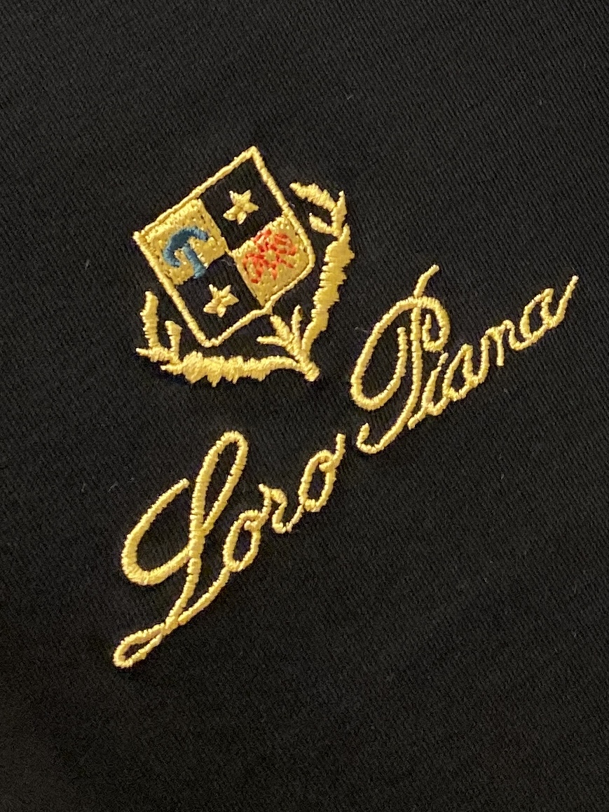 ￼ loro Piana、2026新品短袖T恤，帅气时尚，胸前精致刺绣图案字母logo，简约百搭款。面料