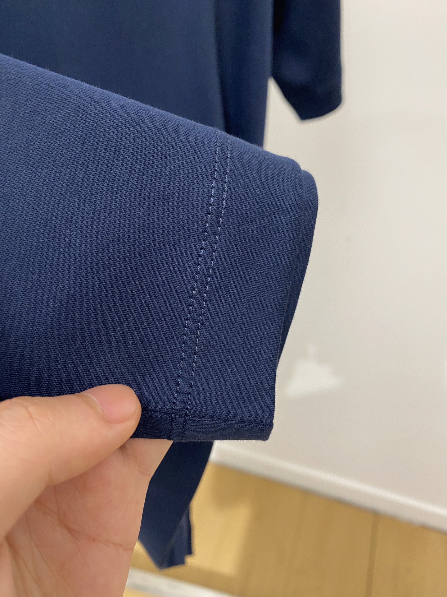 杰尼亚、2026新品短袖T恤，帅气时尚，胸前精致刺绣图案logo，简约百搭款。面料棉 不仅挺括，保持潮流