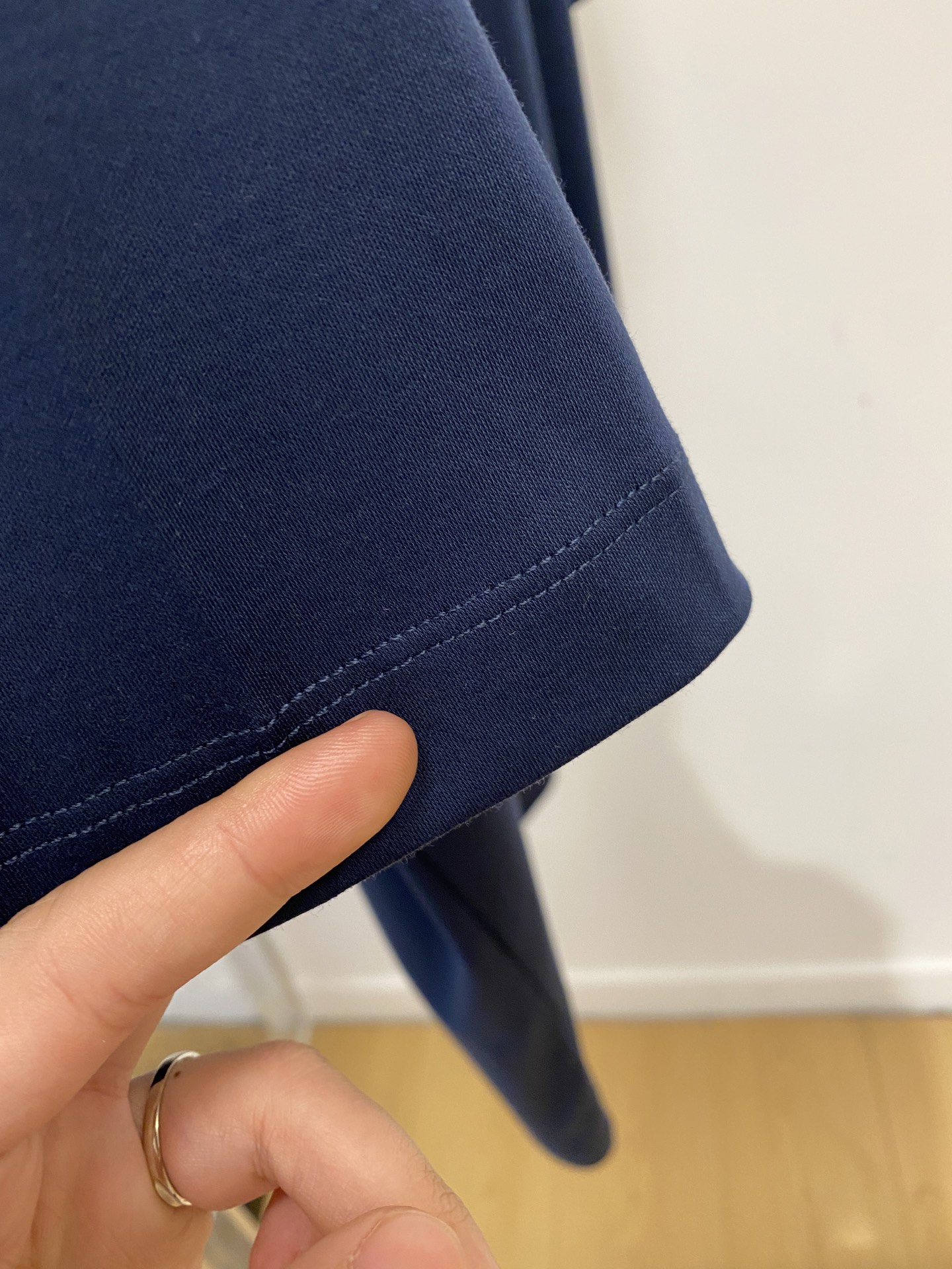 杰尼亚、2026新品短袖T恤，帅气时尚，胸前精致刺绣图案logo，简约百搭款。面料棉 不仅挺括，保持潮流