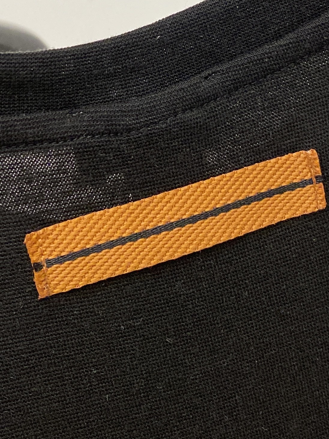 杰尼亚、2026新品短袖T恤，帅气时尚，后背刺绣织带图案logo，简约百搭款。面料棉 不仅挺括，保持潮流