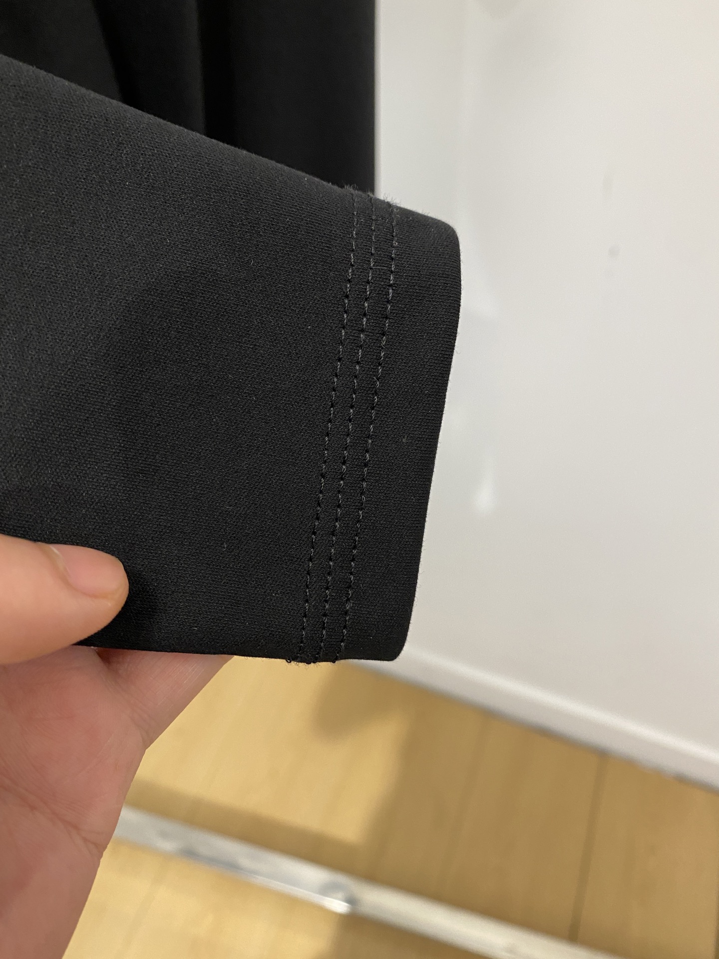 爱马仕、2026新品短袖T恤，帅气时尚，胸前顶级印花图案logo，简约百搭款。面料棉 不仅挺括，保持潮流