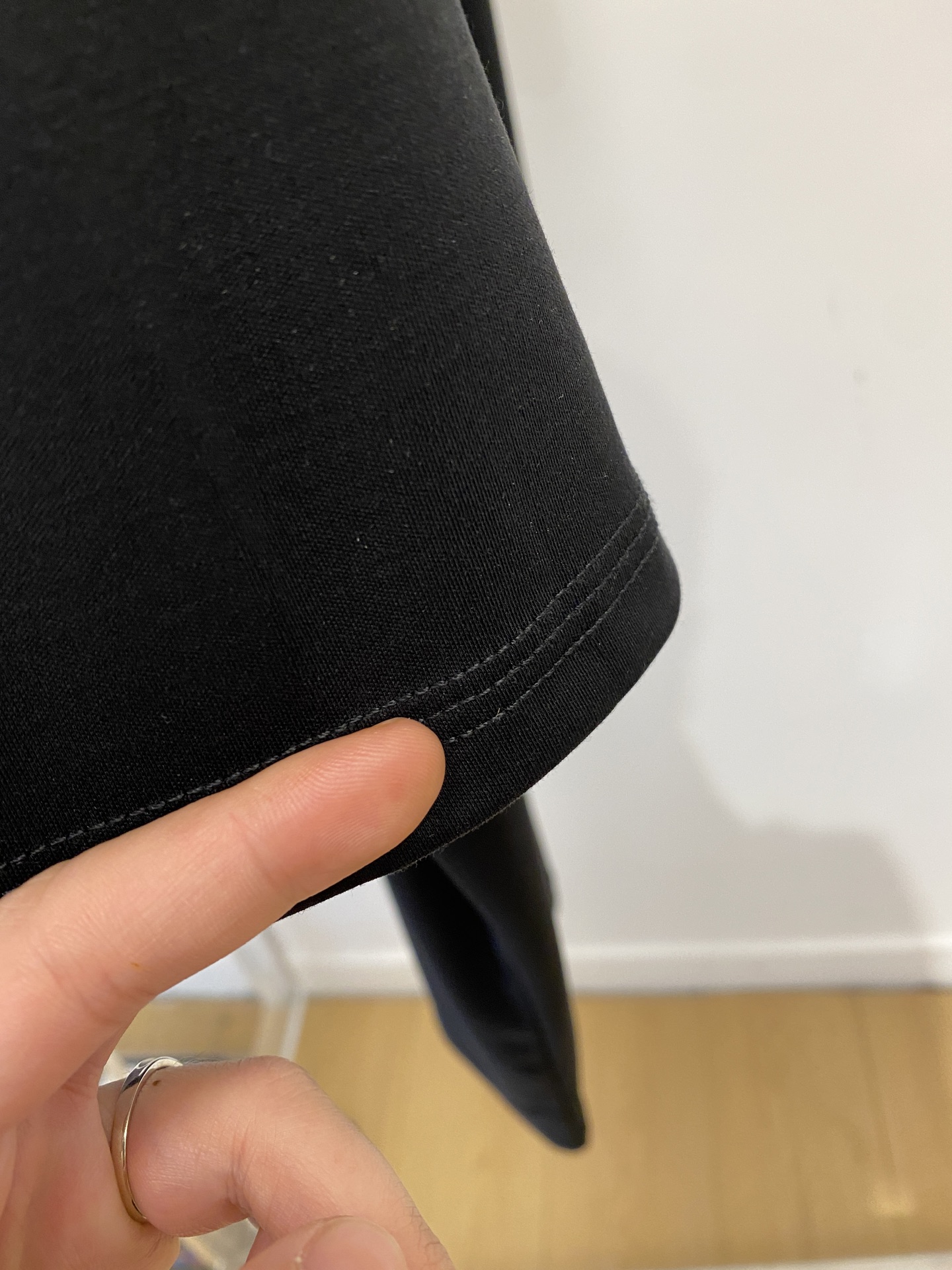 爱马仕、2026新品短袖T恤，帅气时尚，胸前顶级印花图案logo，简约百搭款。面料棉 不仅挺括，保持潮流