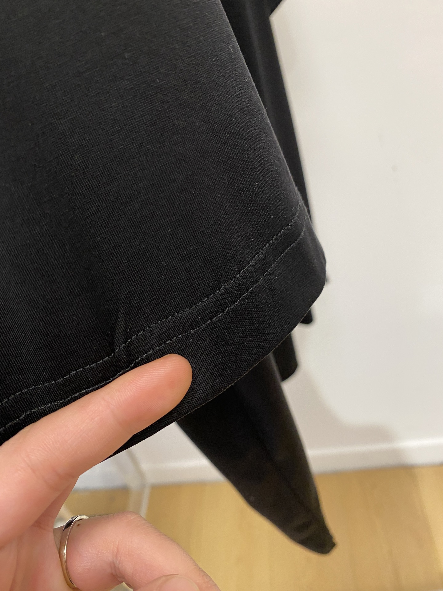 爱马仕、2026新品短袖T恤，帅气时尚，胸前顶级印花图案logo，简约百搭款。面料棉 不仅挺括，保持潮流